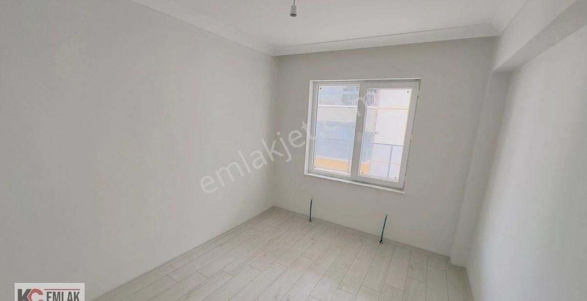 Kc Emlaktan Ara Katta İskanlı Krediye Uygun 140m2 3+1 Merkezi Lokasyonda Fırsat Dairesi - Görsel 32