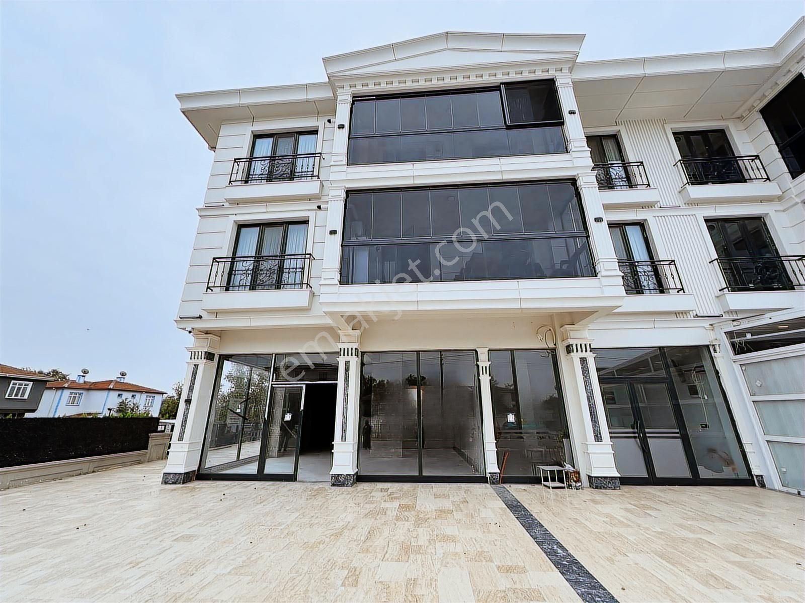 Redstone'den Önerler Mahallesinde 240 M² Kiralık Dükkan - Görsel 4