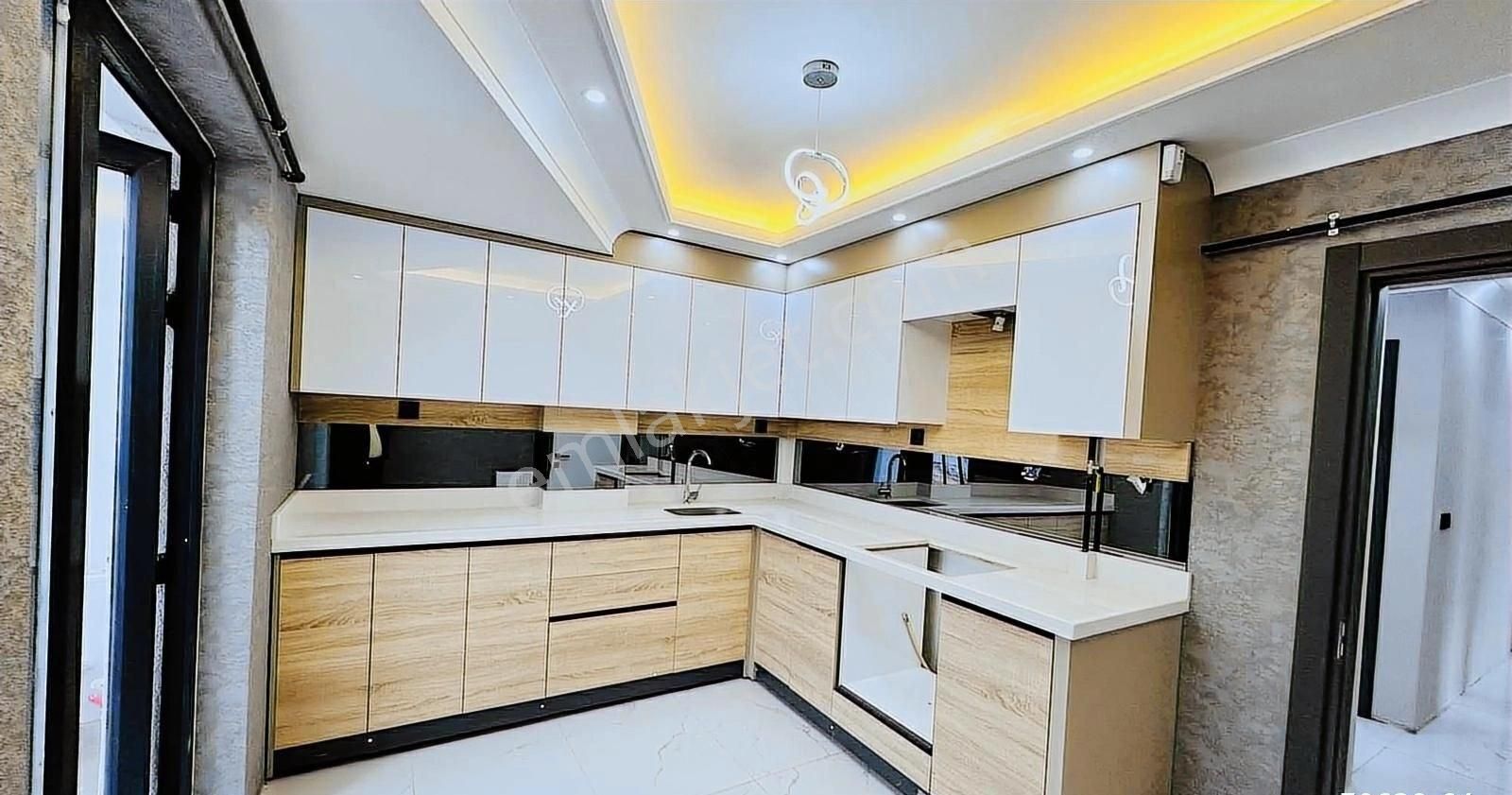 Kc Emlaktan Köşe Başında Lüks Anahtar Teslim Ara Katta 3+1 Daire