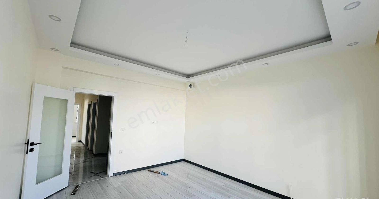 Kc Emlaktan Masrafsız 3+1 Geniş Merkezi Konumda Lüks Daıre - Görsel 9