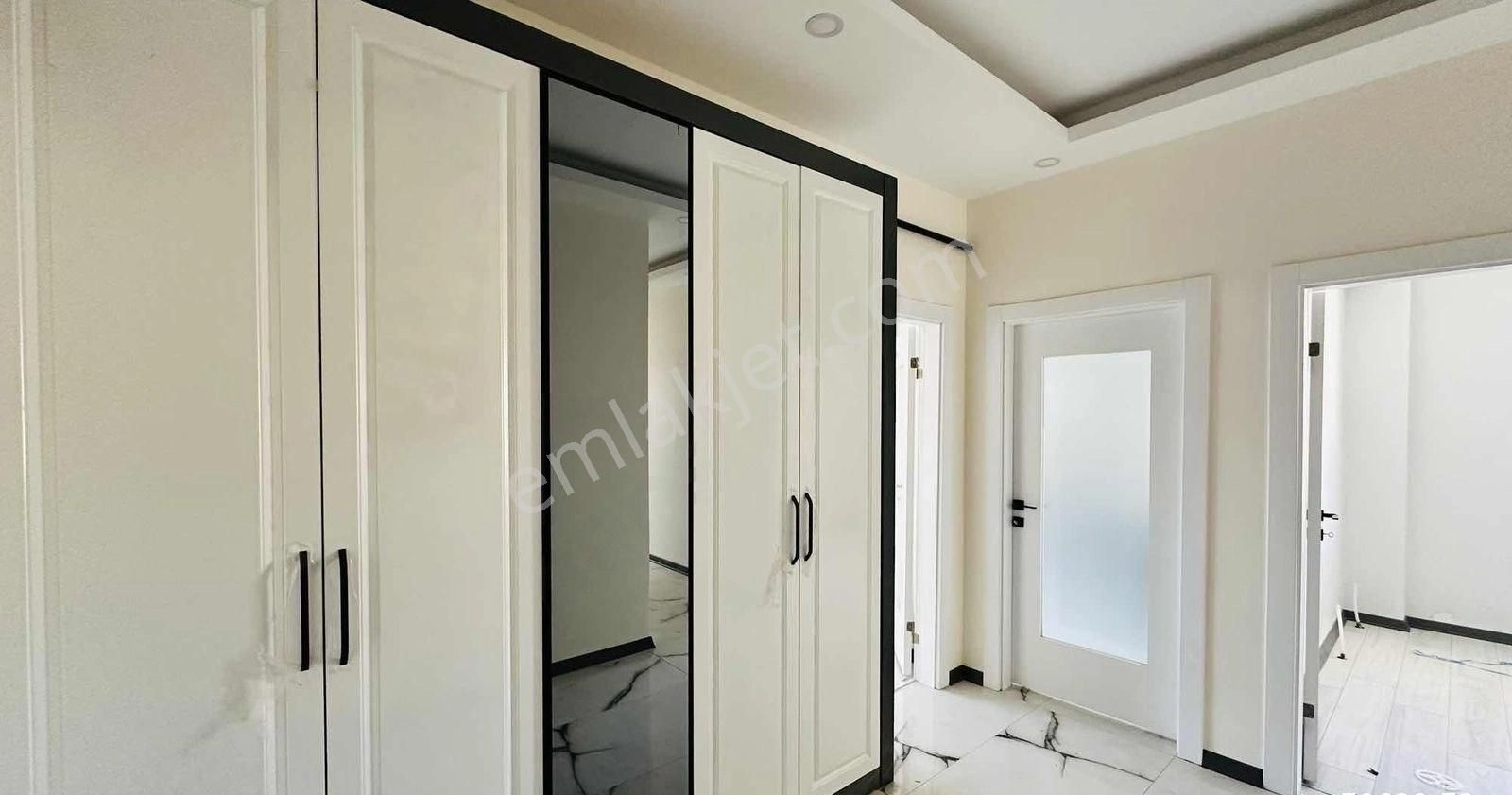 Kc Emlaktan Masrafsız 3+1 Geniş Merkezi Konumda Lüks Daıre - Görsel 28