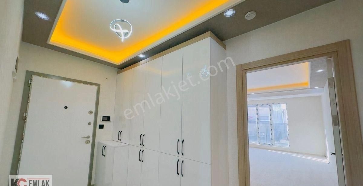 Kc Emlaktan İskanlı Yeni Hastane Yanı Çift Balkonlu Ara Katta 170m2 4+1 Lüks Daire - Görsel 22