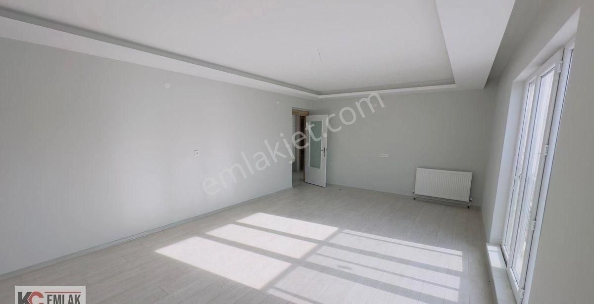 Kc Emlaktan İskanlı Son Kat 145m2 Masrafsız 3+1 Daire - Görsel 25