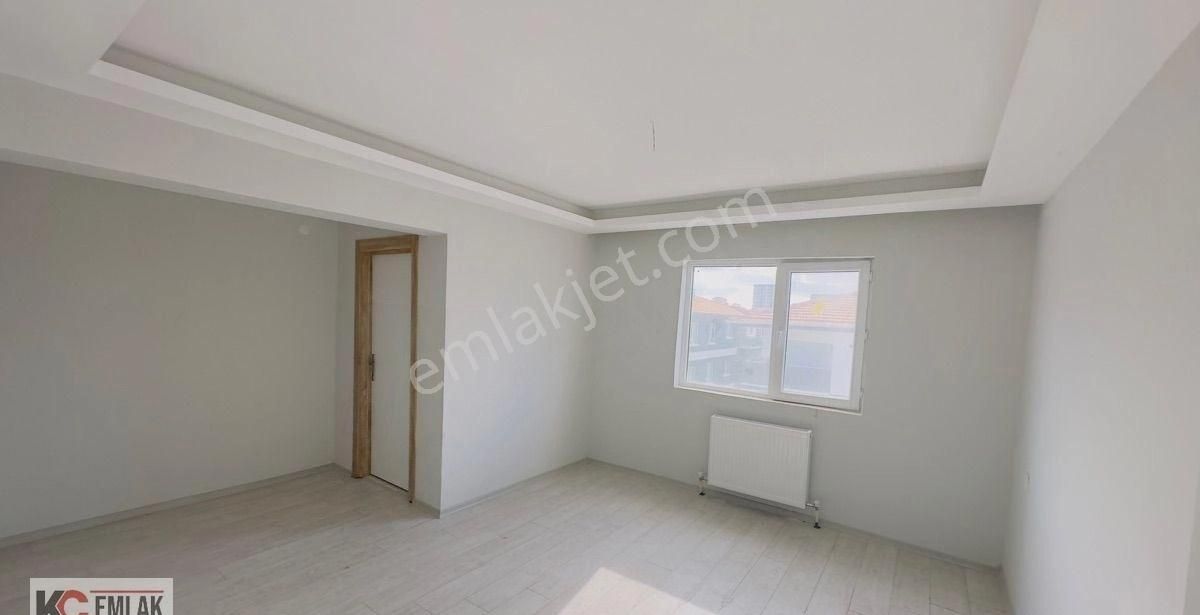 Kc Emlaktan İskanlı Son Kat 145m2 Masrafsız 3+1 Daire - Görsel 21