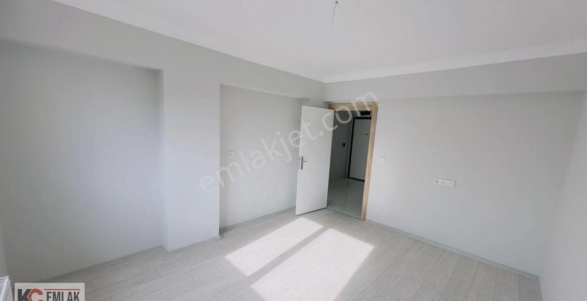Kc Emlaktan İskanlı Son Kat 145m2 Masrafsız 3+1 Daire - Görsel 26