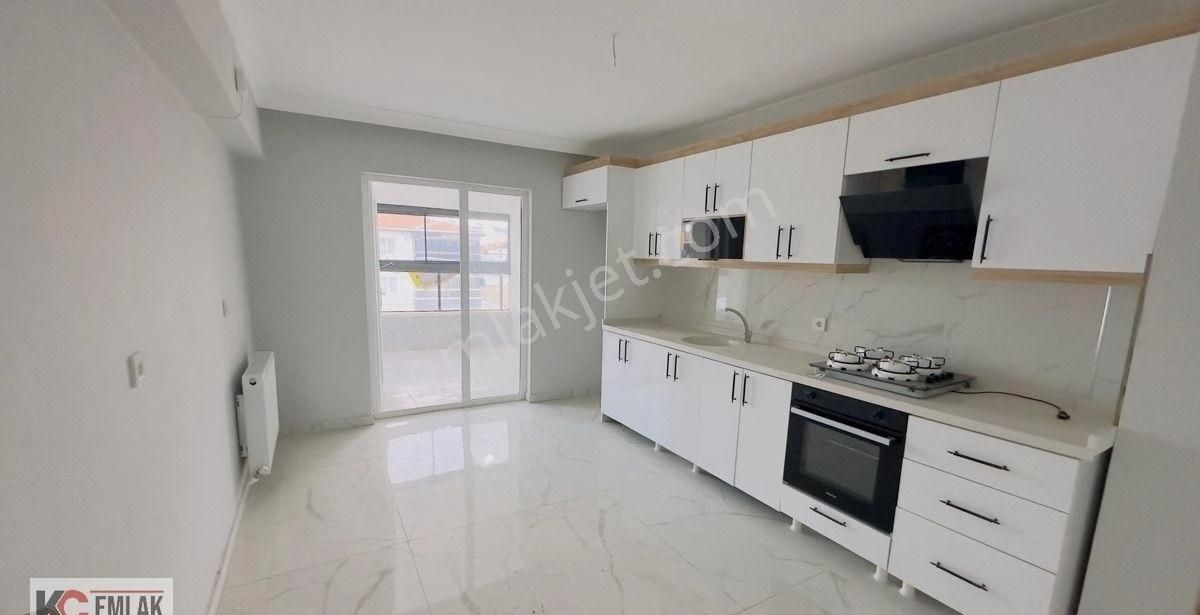 Kc Emlaktan İskanlı Son Kat 145m2 Masrafsız 3+1 Daire - Görsel 16