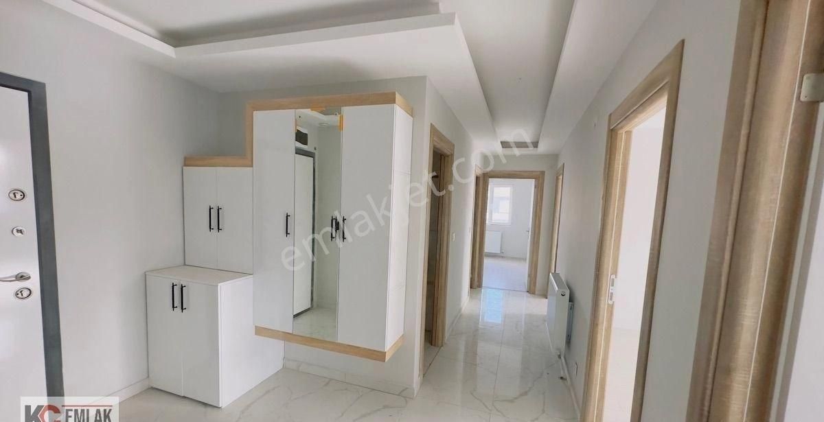 Kc Emlaktan İskanlı Son Kat 145m2 Masrafsız 3+1 Daire - Görsel 20