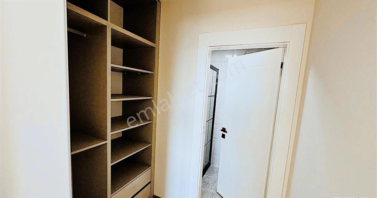 Kc Emlaktan Köşe Başında İskanlı Lüks 4.5+1 150m2 %50 Kredili - Görsel 9