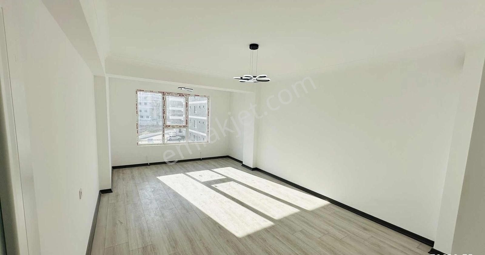 Kc Emlaktan Mükemmel Lokasyonda 160m2 4+1 Ara Kat Lüks Daıre - Görsel 23