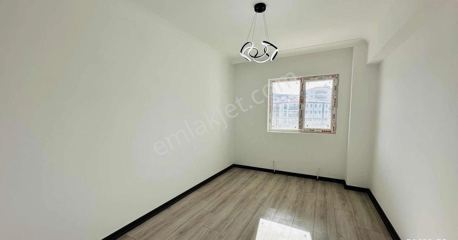 Kc Emlaktan Mükemmel Lokasyonda 160m2 4+1 Ara Kat Lüks Daıre - Görsel 34