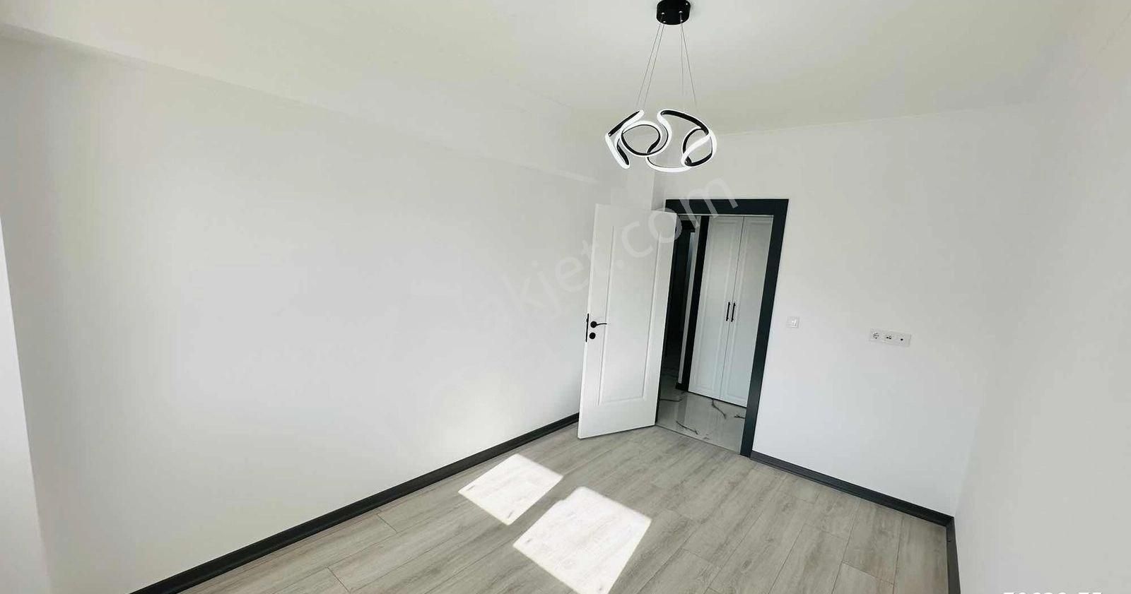 Kc Emlaktan Mükemmel Lokasyonda 160m2 4+1 Ara Kat Lüks Daıre - Görsel 35