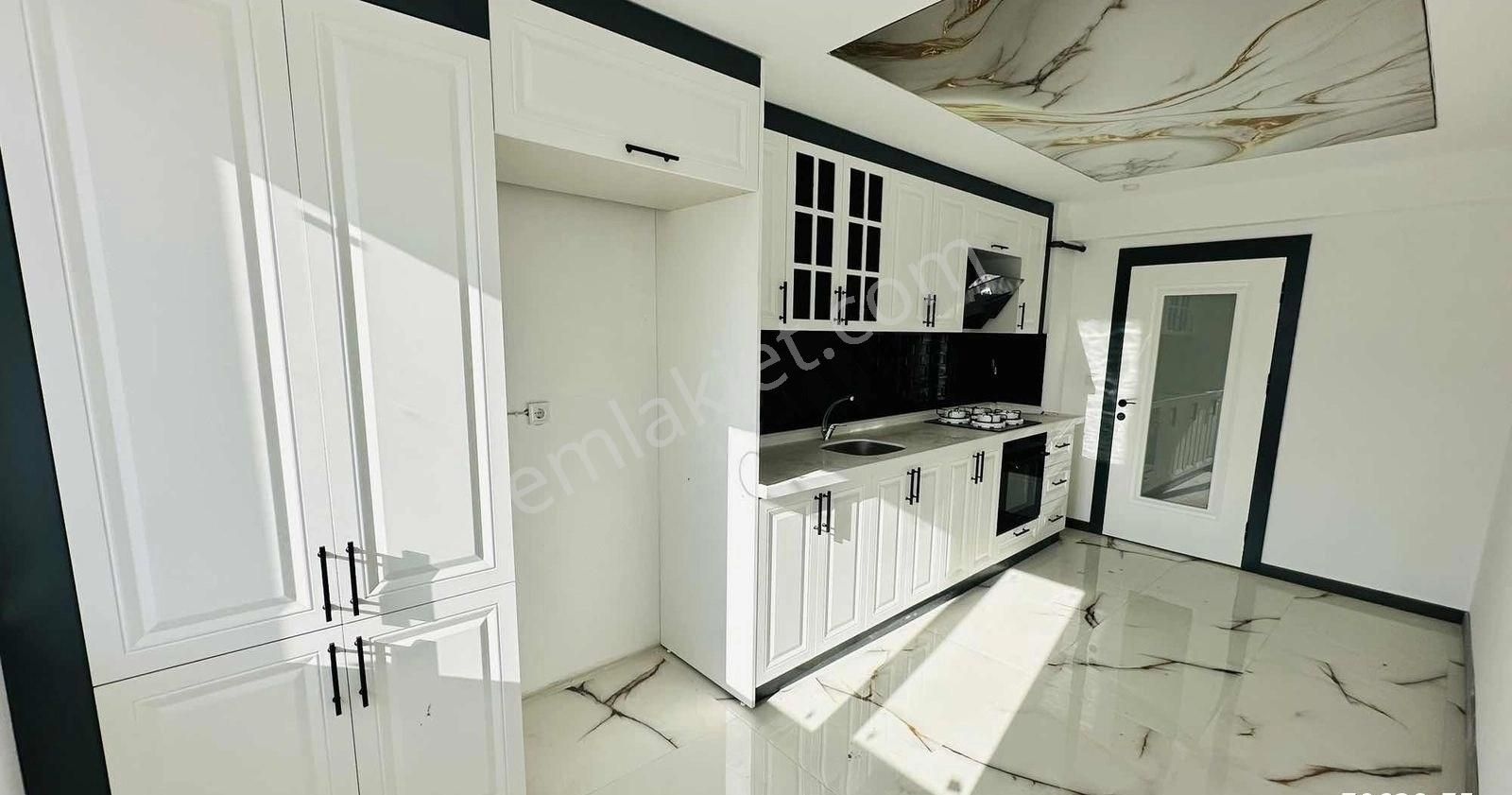 Kc Emlaktan Mükemmel Lokasyonda 160m2 4+1 Ara Kat Lüks Daıre - Görsel 22