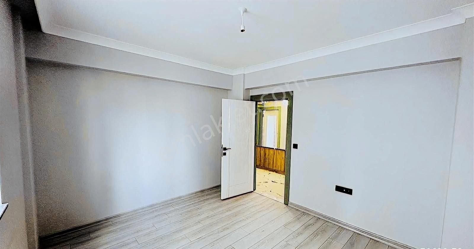 Kc Emlaktan Ara Katta Park Çepheli 3+1 130m2 Lüks Daire - Görsel 2