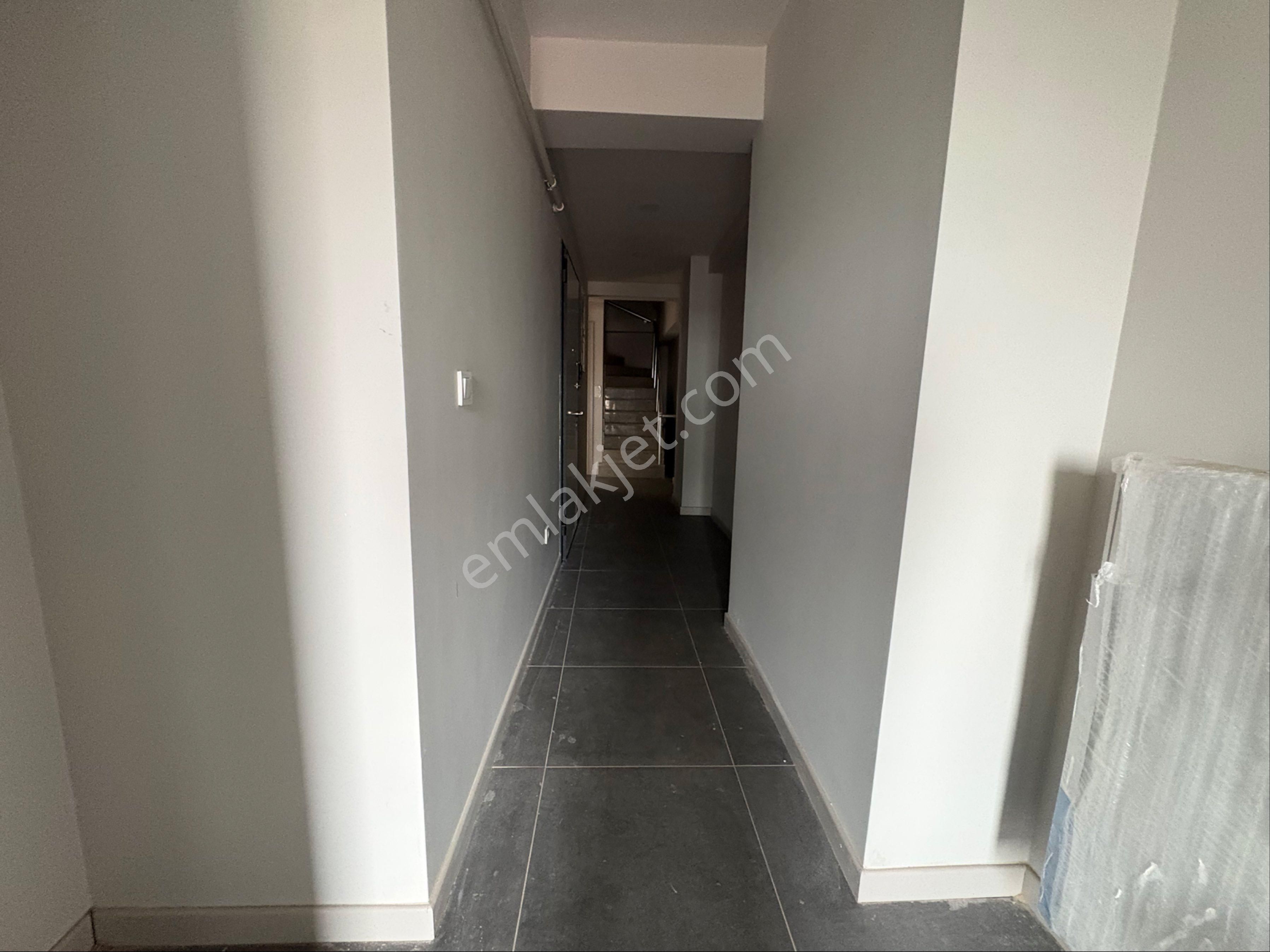 Kadıköy Rasimpaşa'da Sıfır Oturuma Hazır Dublex 2+1 95m² Net - Görsel 8