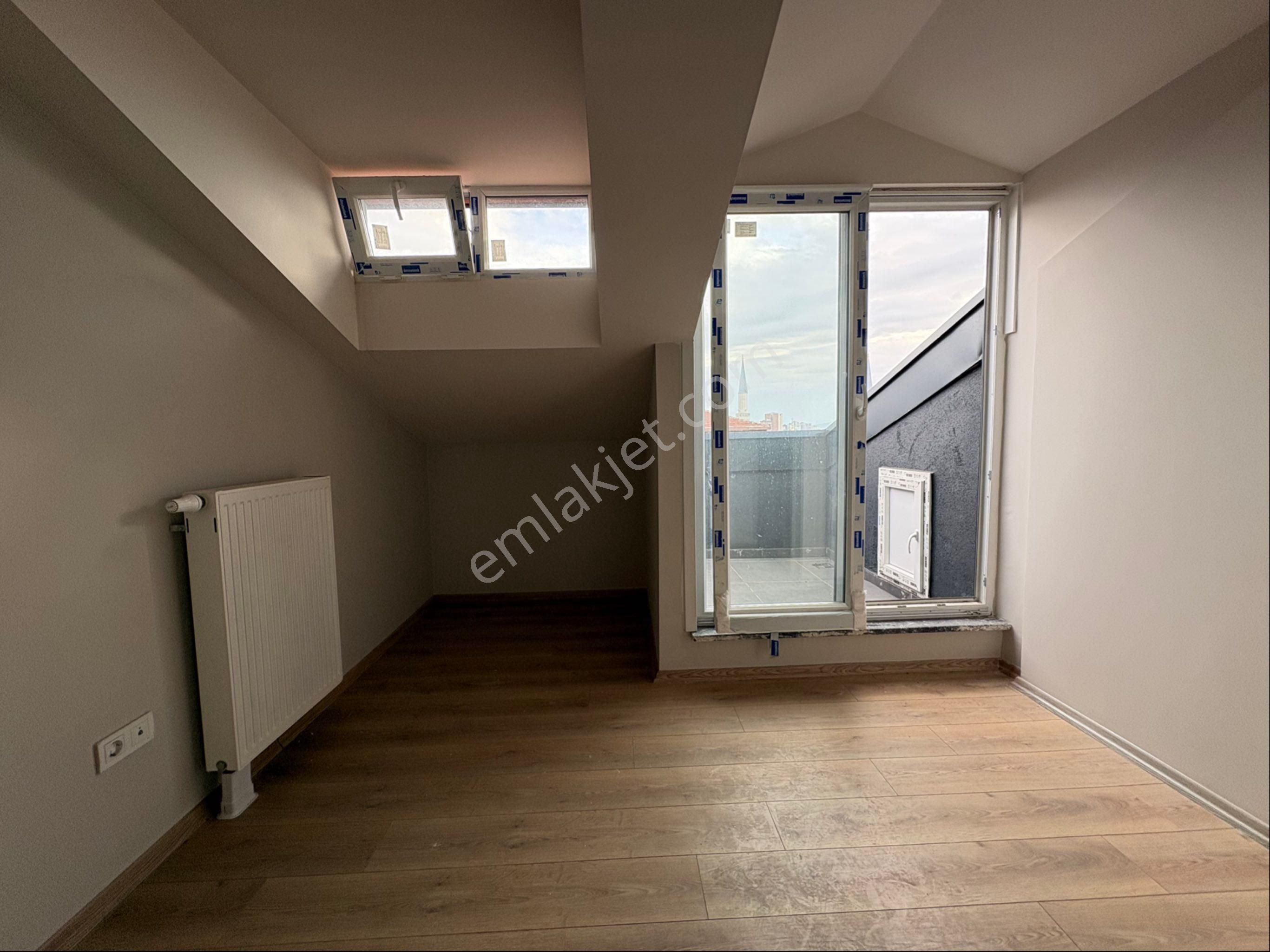 Kadıköy Rasimpaşa'da Sıfır Oturuma Hazır Dublex 2+1 95m² Net - Görsel 14