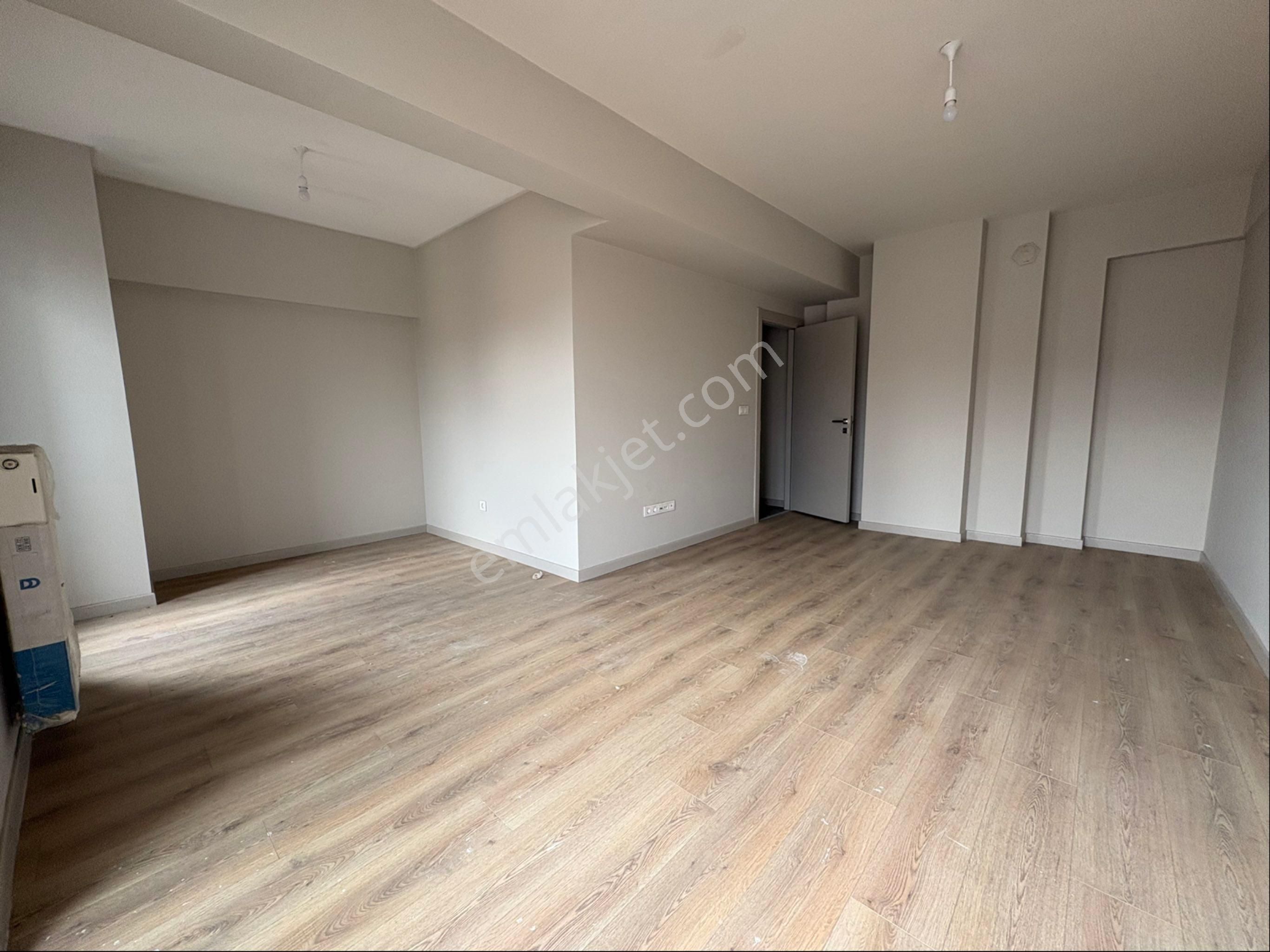 Kadıköy Rasimpaşa'da Sıfır Oturuma Hazır Dublex 2+1 95m² Net - Görsel 3