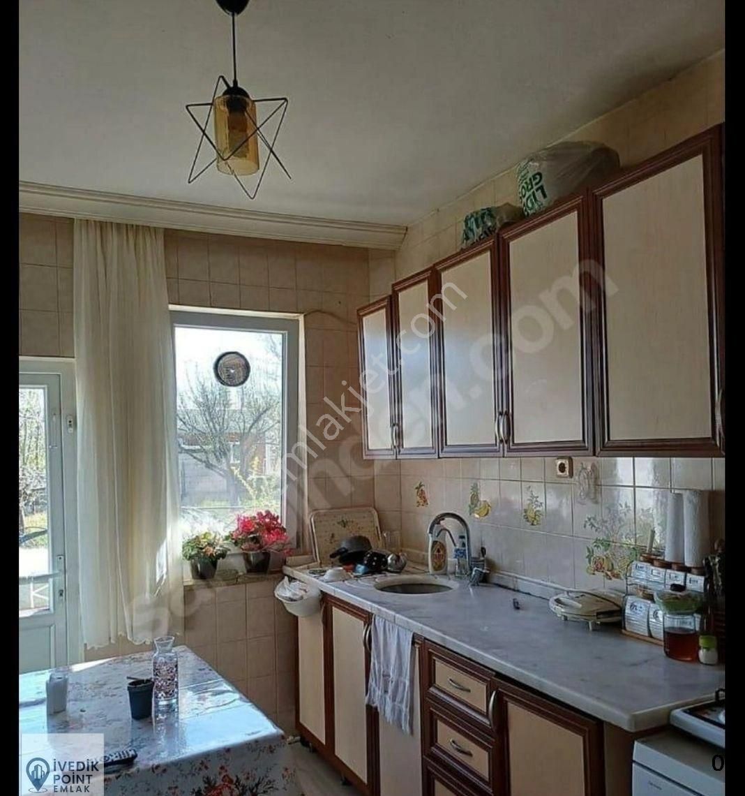 Ankara Çubuk Merkeze Çok Yakın Satılık Müstakil Tapulu 2 Katlı Bina - Görsel 5