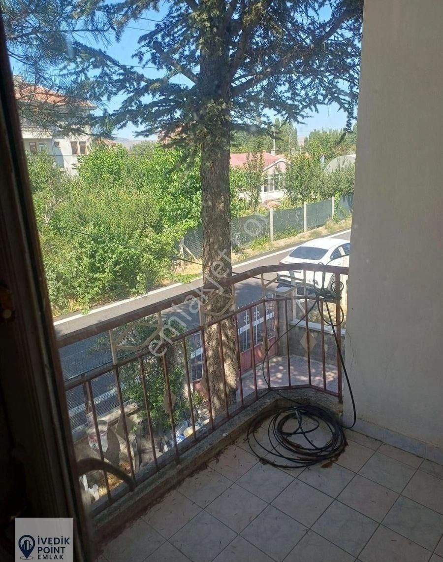 Ankara Çubuk Merkeze Çok Yakın Satılık Müstakil Tapulu 2 Katlı Bina - Görsel 17