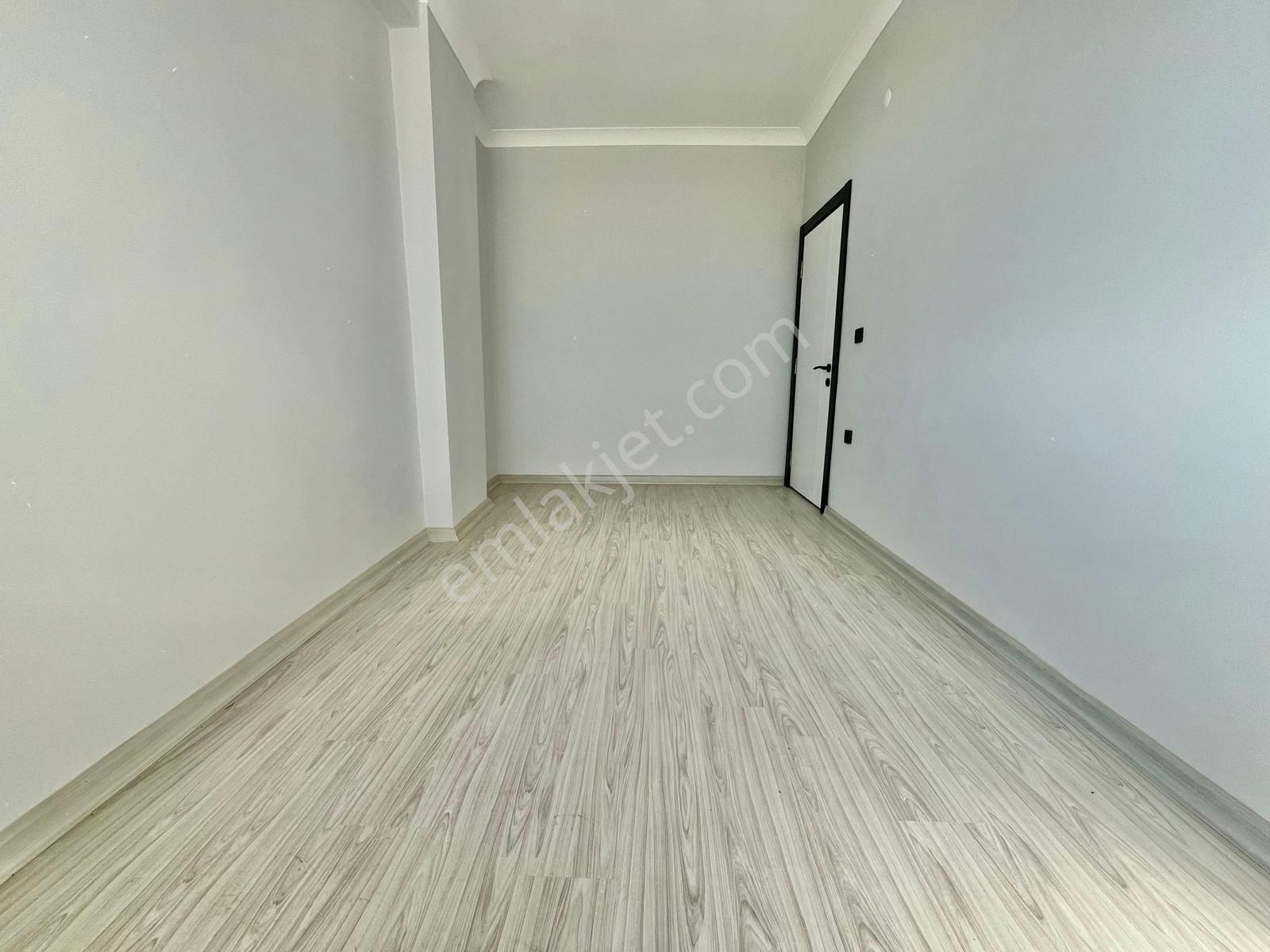 Gümüşden Altınkumda Ara Kat Ön Cephe Ayrı Mutfak Sıfır 2+1 Daire - Görsel 8