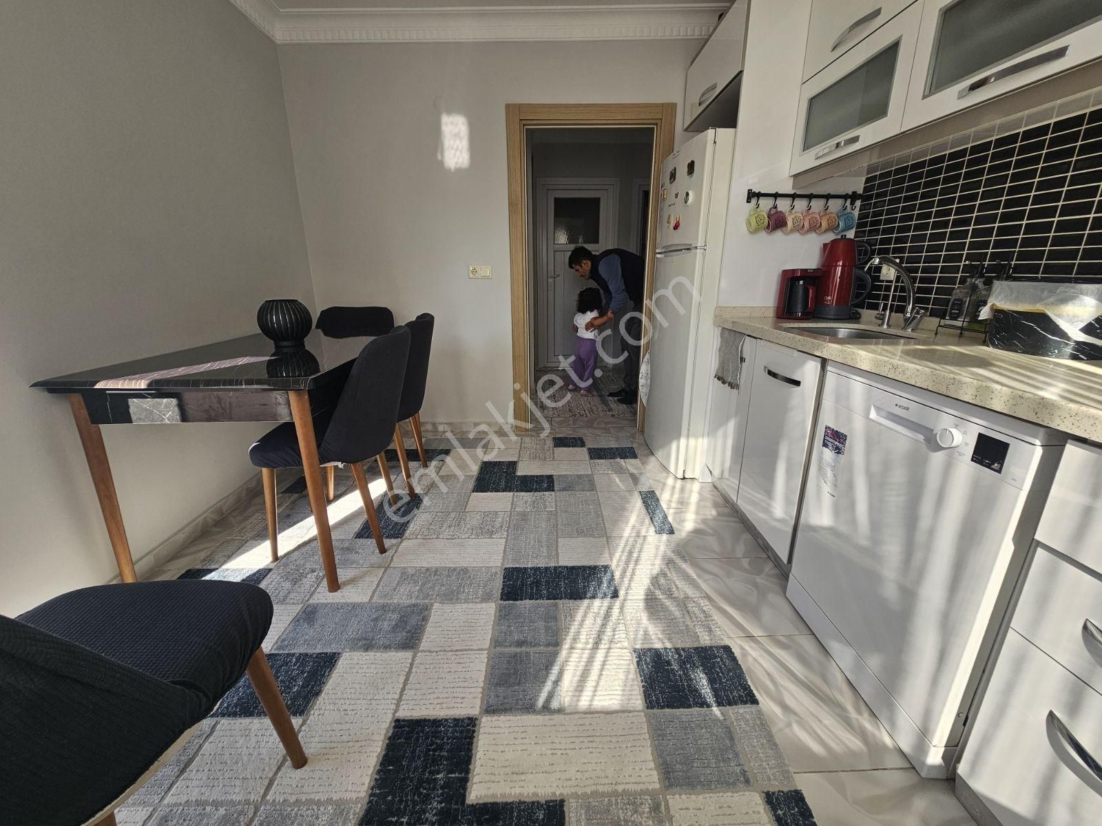 Cadde Üzeri Güneş Alan Aydınlık - Görsel 27
