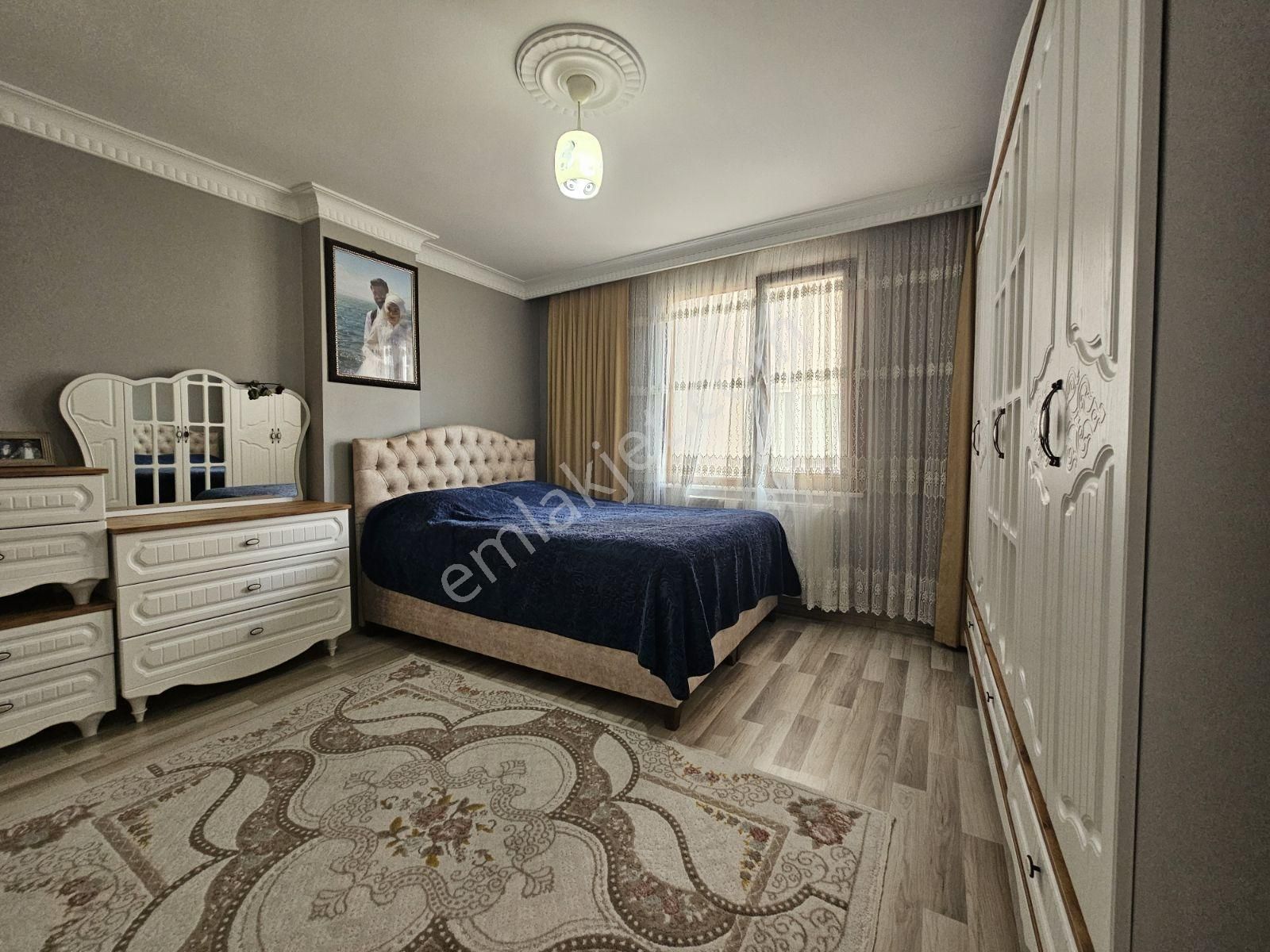 Cadde Üzeri Güneş Alan Aydınlık - Görsel 26