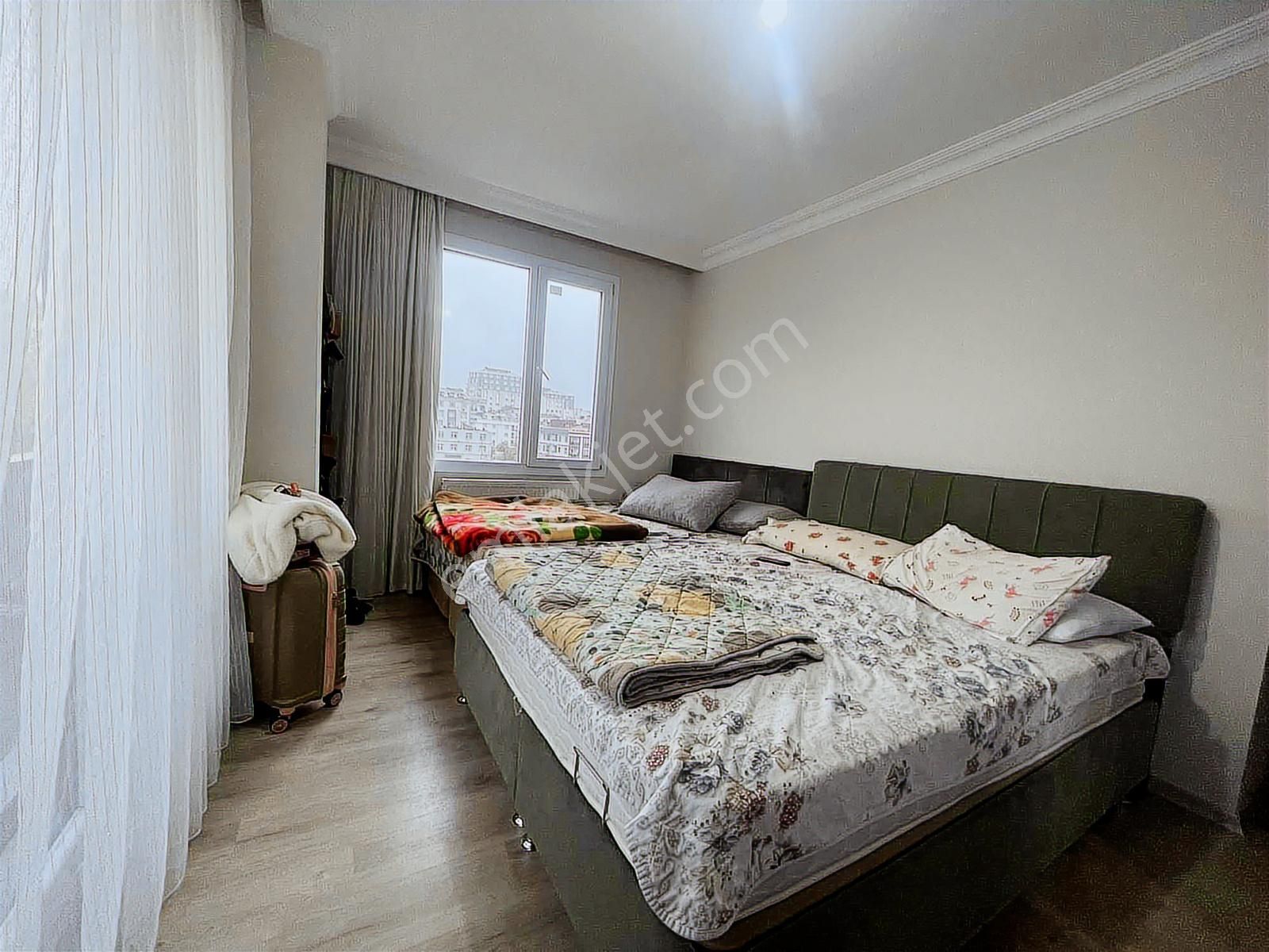 Kapalı Otoparklı Sıgınaklı Lüks Yapım 3+1 Satılık Daıre - Görsel 15