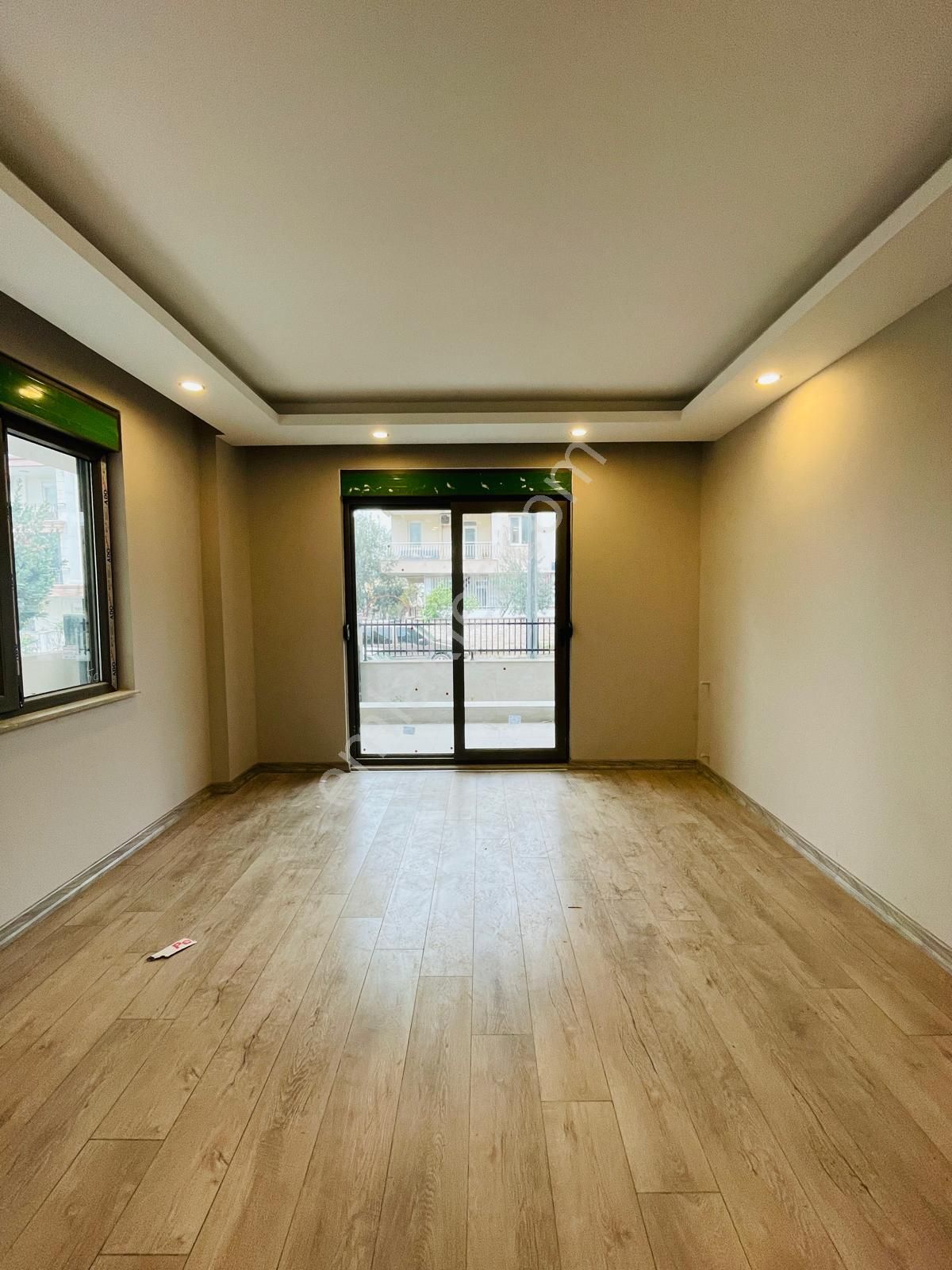Yeni Emek 'te Kent Meydanı Yakını Geniş Ayrı Mutfak 1+1 - Görsel 4
