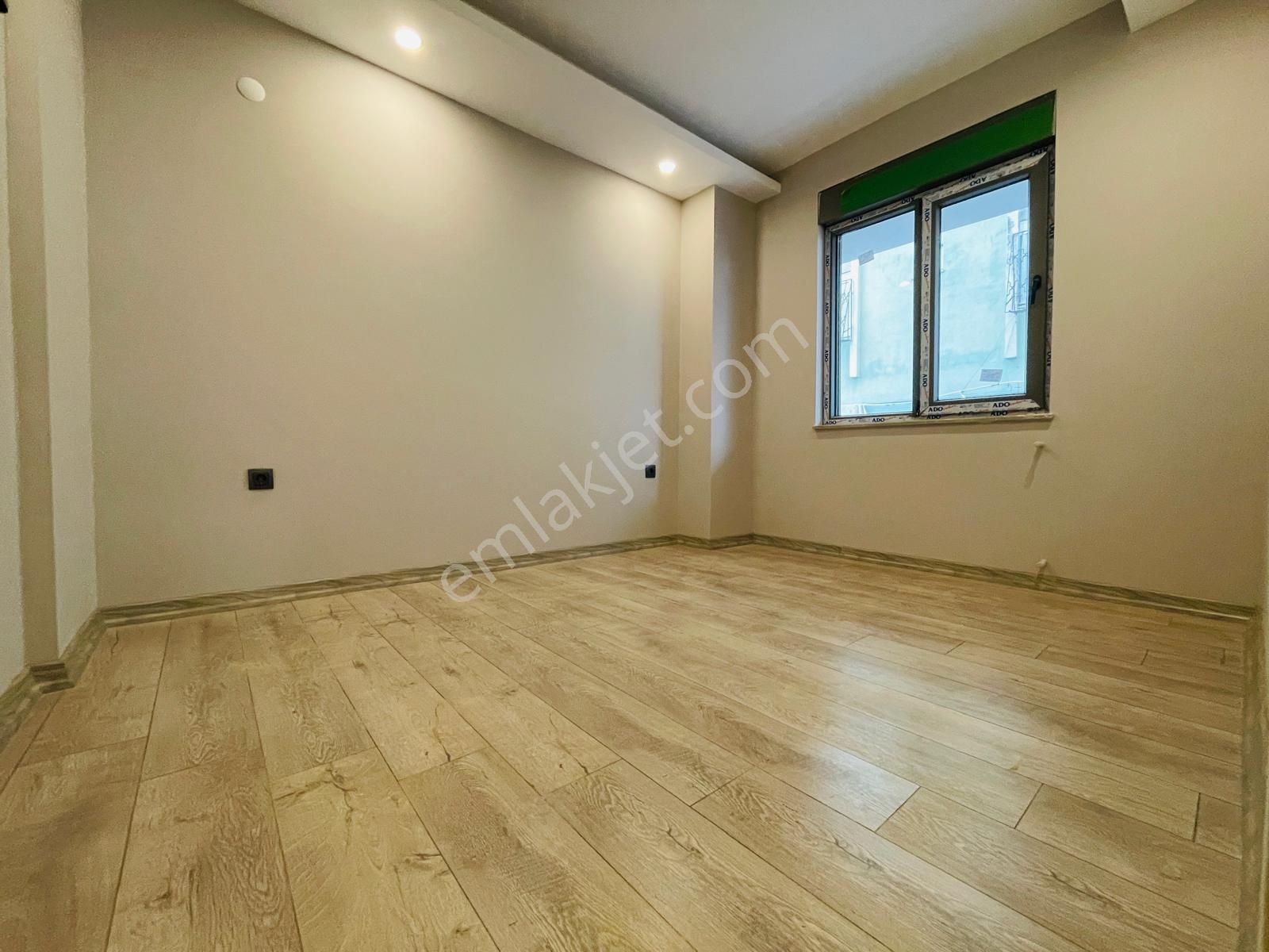 Yeni Emek 'te Kent Meydanı Yakını Geniş Ayrı Mutfak 1+1 - Görsel 12