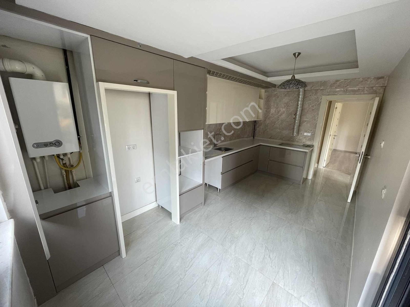 Mühür360'dan Karahasanlı'da Yüksek Zemin 7 Yıllık 140m² Daire - Görsel 16