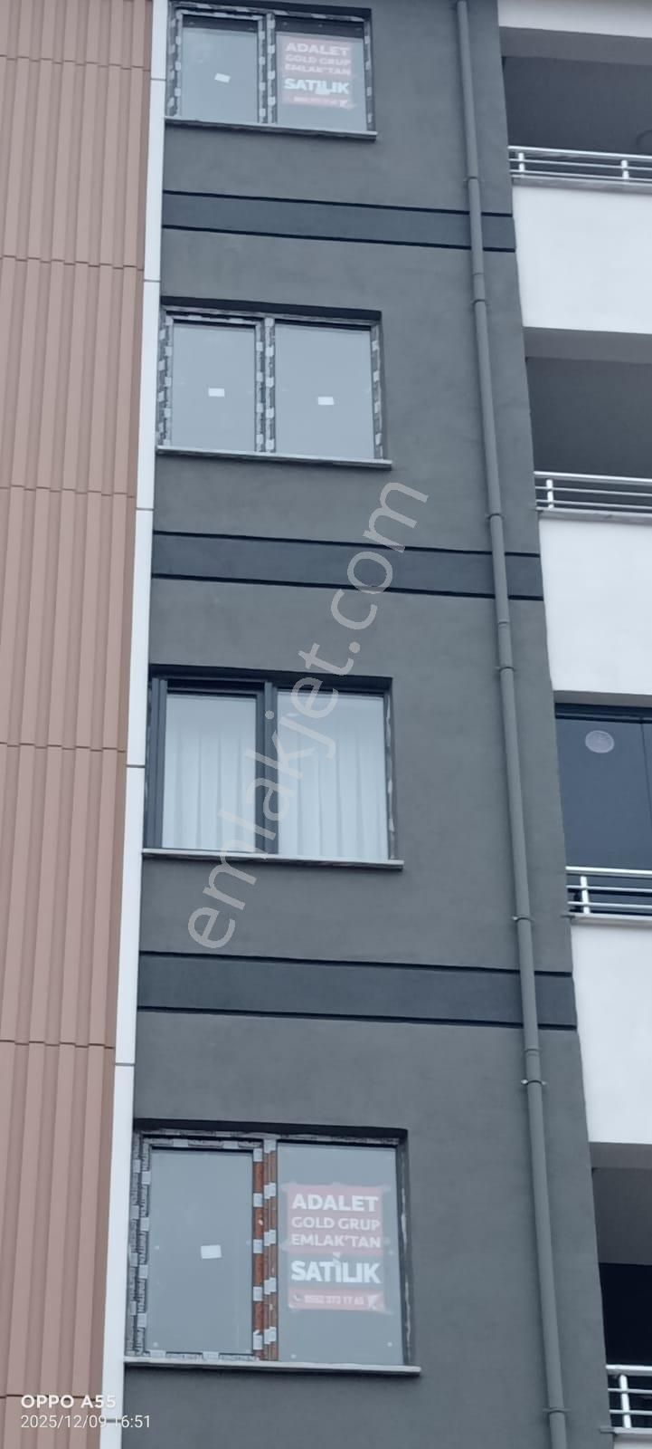 Adalet Gold Group Emlak'tan Site İçerisinde Satılık 1+1 Sıfır Bina Bağlar Mahallesinde