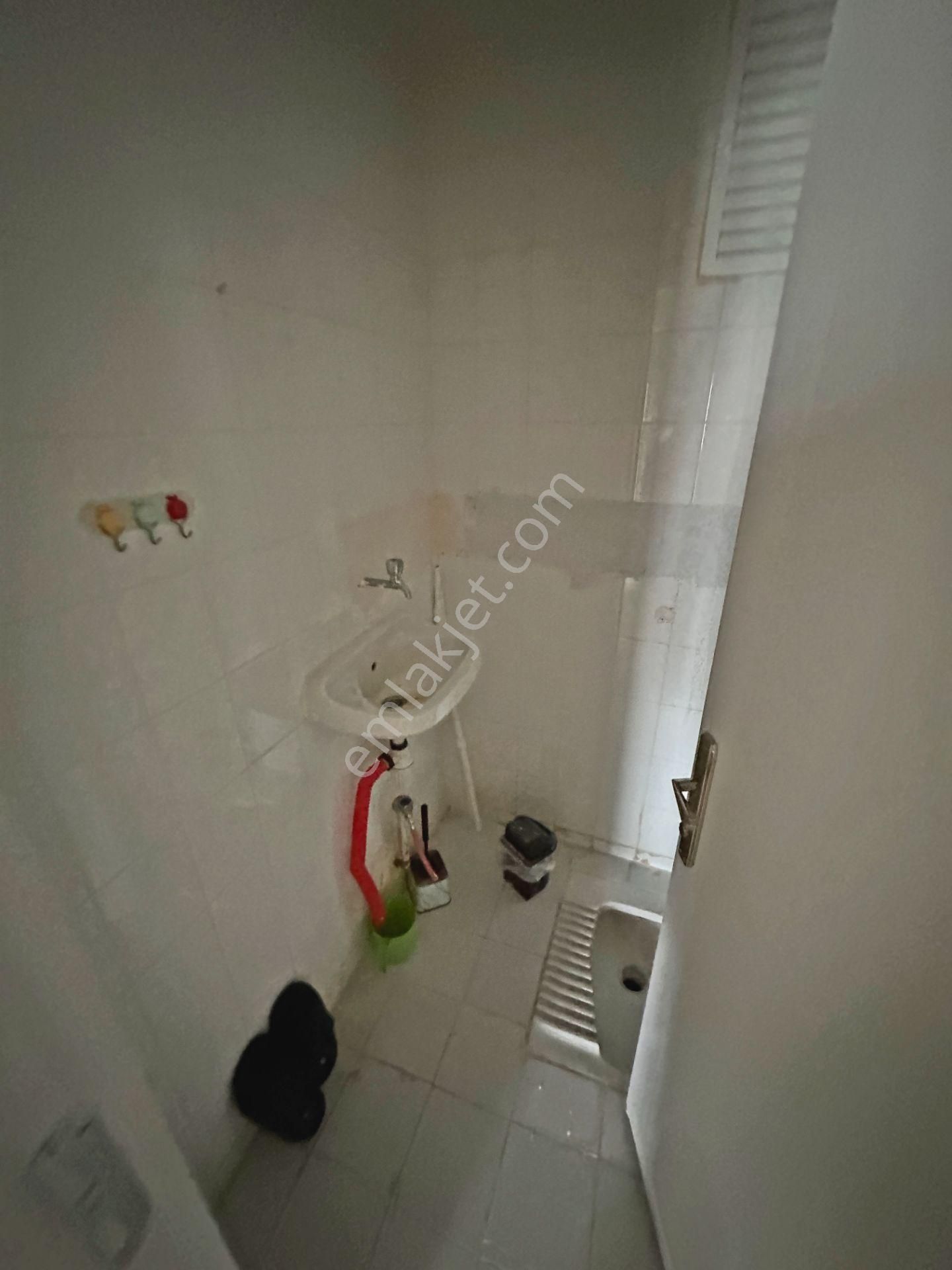 Natoyolu Cadde Üzerinde Manzaralı Önü Açık Ara Katta 3+1 Kiralık Daire - Görsel 21