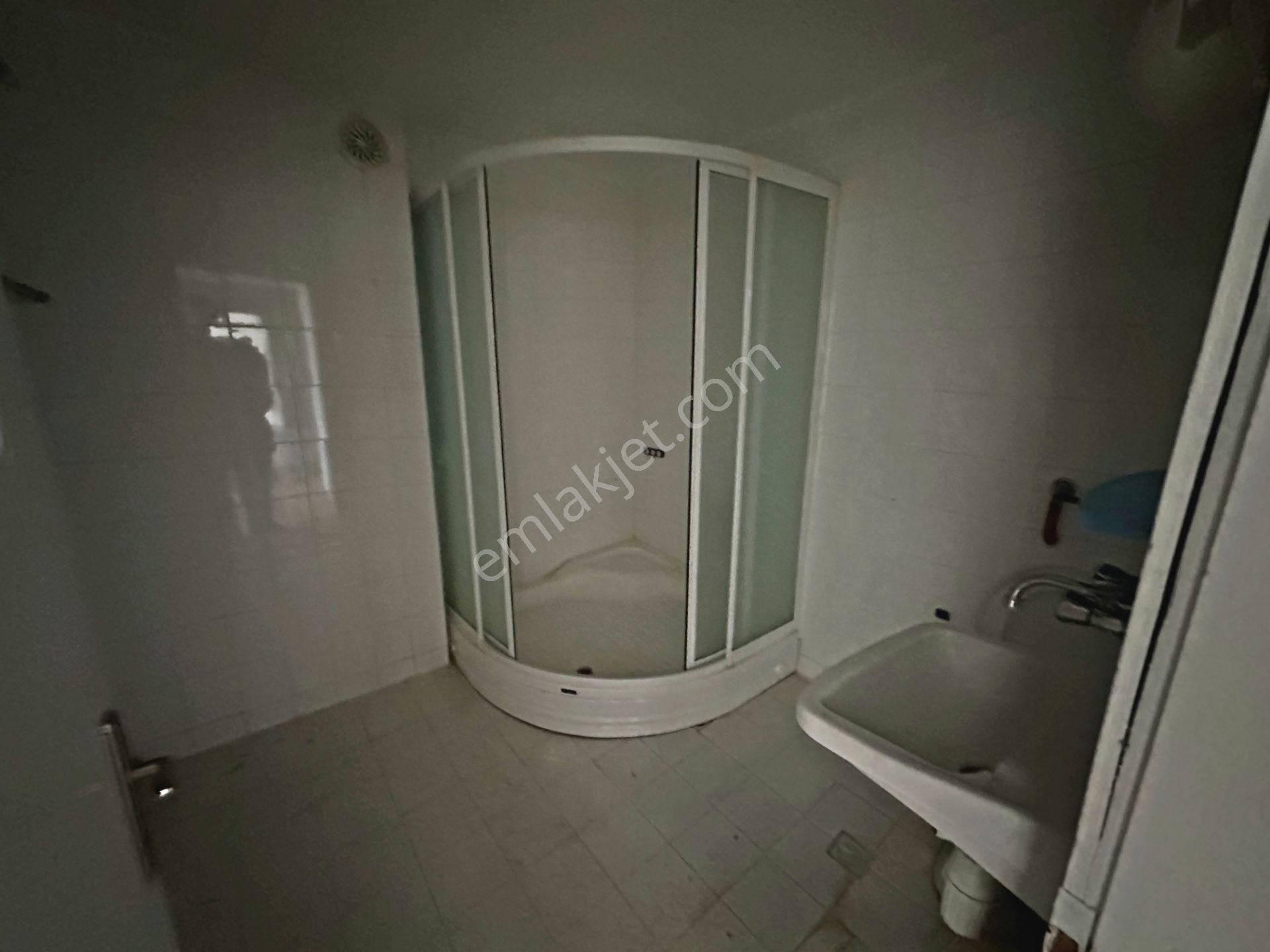 Natoyolu Cadde Üzerinde Manzaralı Önü Açık Ara Katta 3+1 Kiralık Daire - Görsel 17