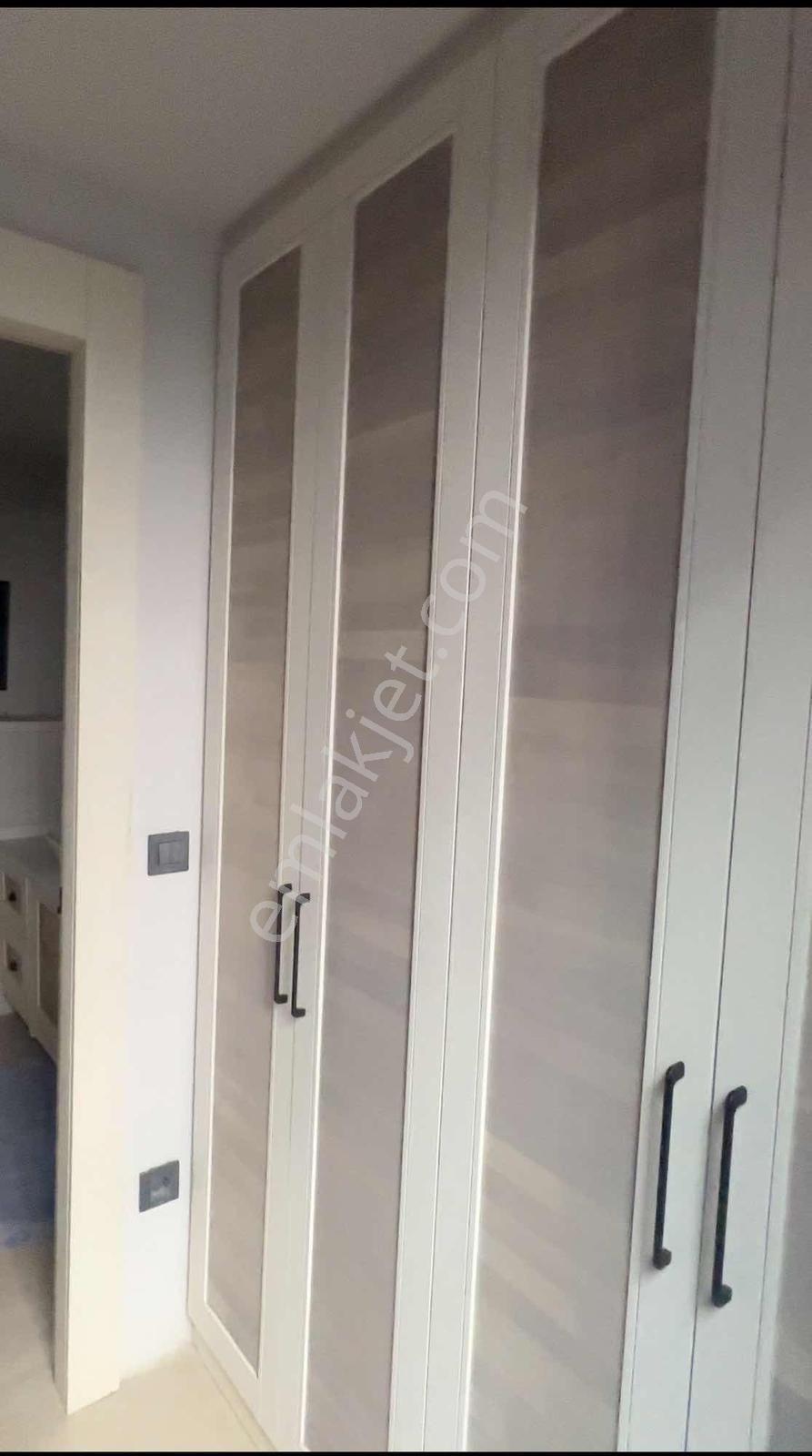 Bitez'de Prestijli Sitede 3+1 Özel Villa Ve 1+1 Müstemilat - Görsel 14