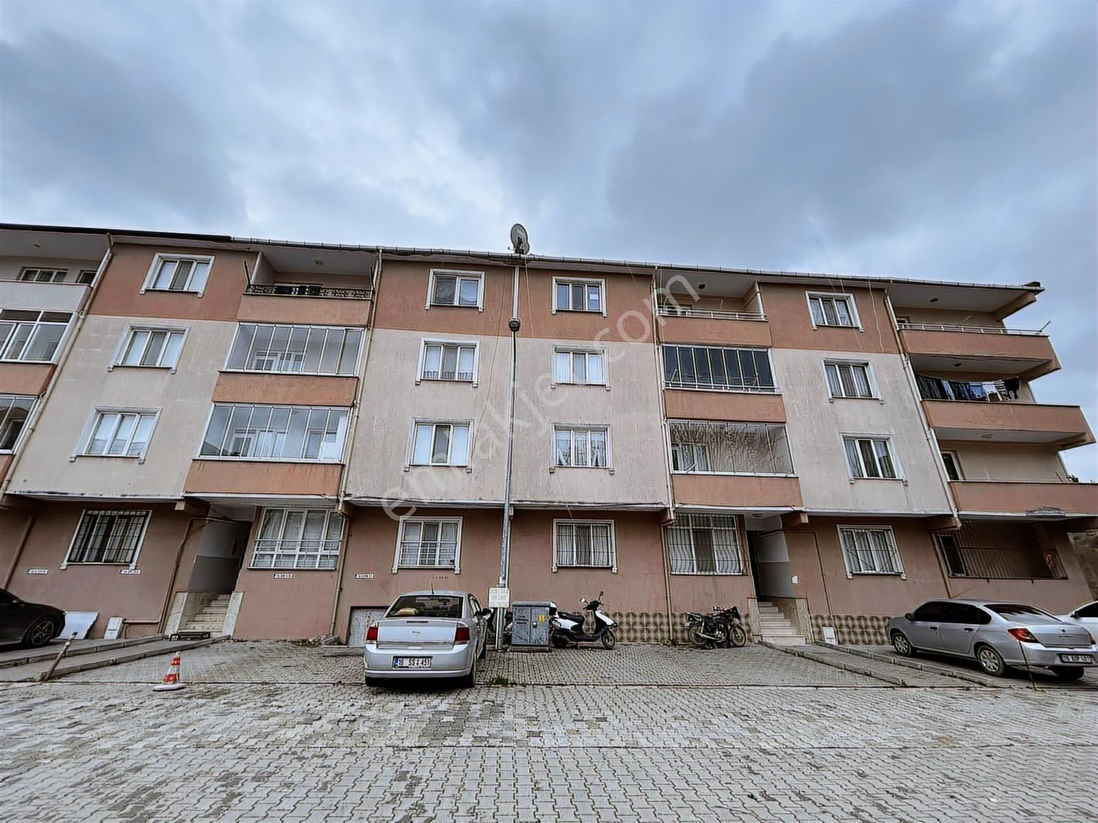 M.k.paşa Merkezde Satılık 3+1 Daire