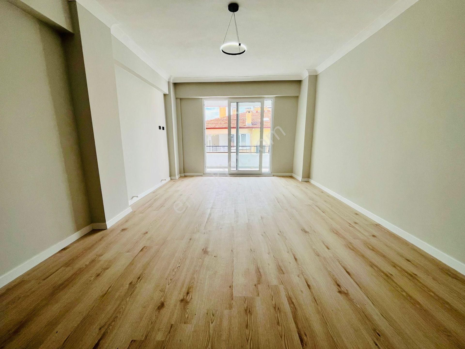 Yükselden Satılık İkizçayda Yeşil Manzaralı Ara Kat Ultra Lüks 2+1 Daire - Görsel 22
