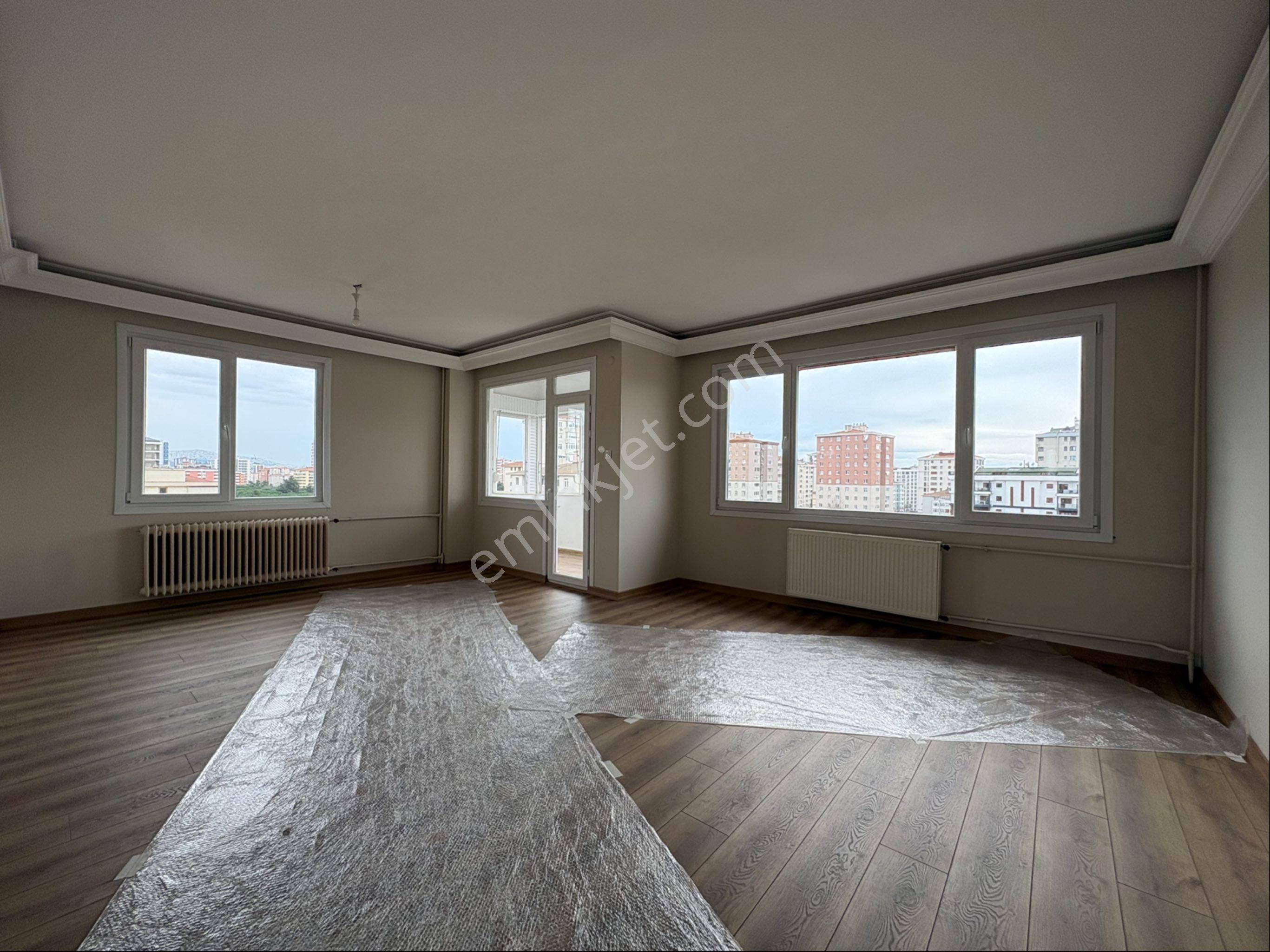 Oben'den Bayar Caddesinde Balkonlu 3+1 115 M² Net Kulllanımlı