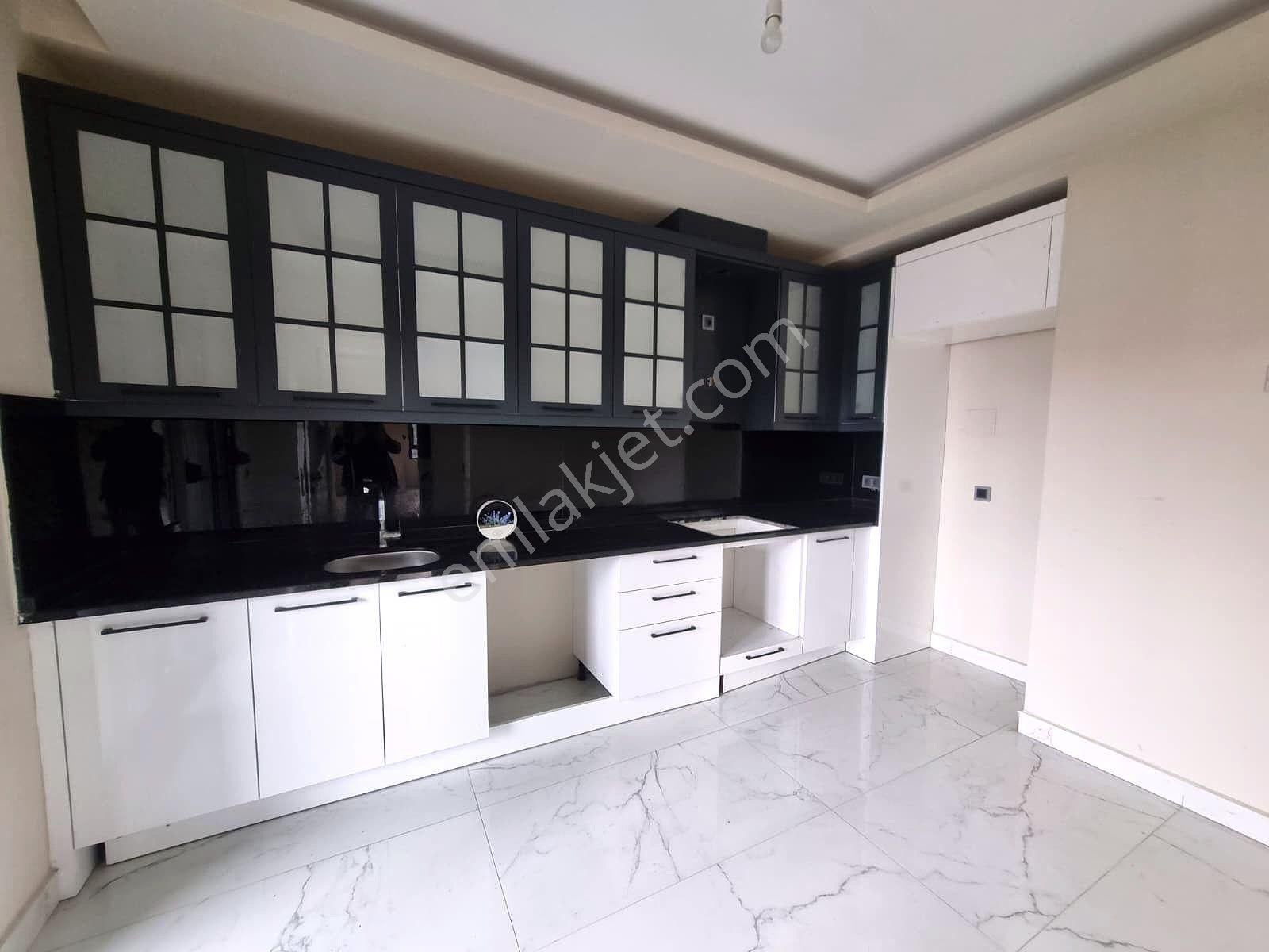Fığla Mahallesi’nde Kale Ve Deniz Manzaralı Geniş 4+1 Kiralık Daire - Görsel 9