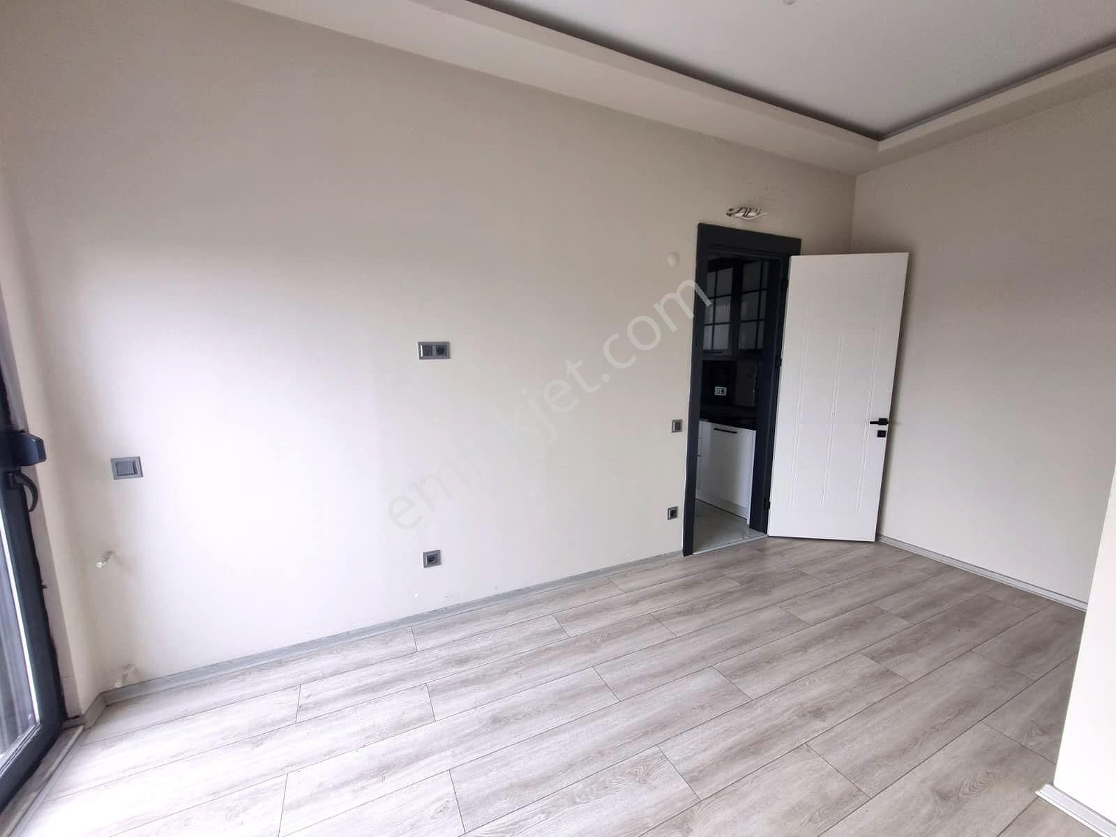 Fığla Mahallesi’nde Kale Ve Deniz Manzaralı Geniş 4+1 Kiralık Daire - Görsel 15