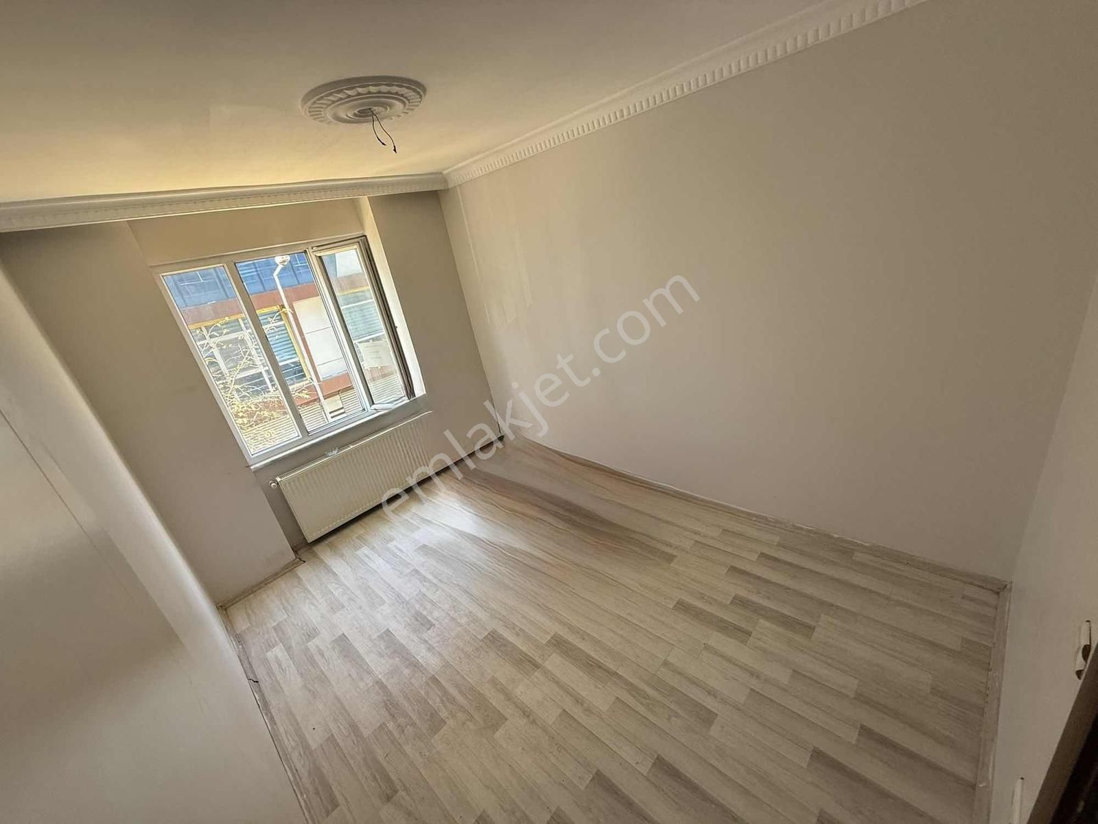 Home'dan Tramvayın Dibin'de 2+1 90m² 1. Kat Kelepir Daire Acil!! - Görsel 3