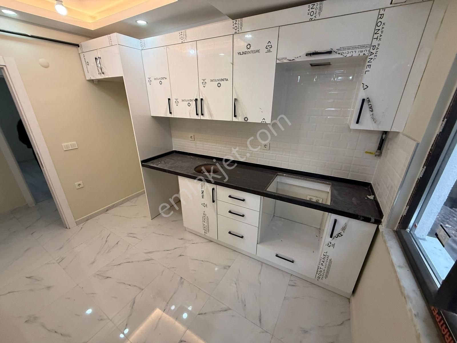 Home'dan Tramvayın Dibinde Satılık 2+1 90m² Sıfır Yüksek Giriş!! - Görsel 15