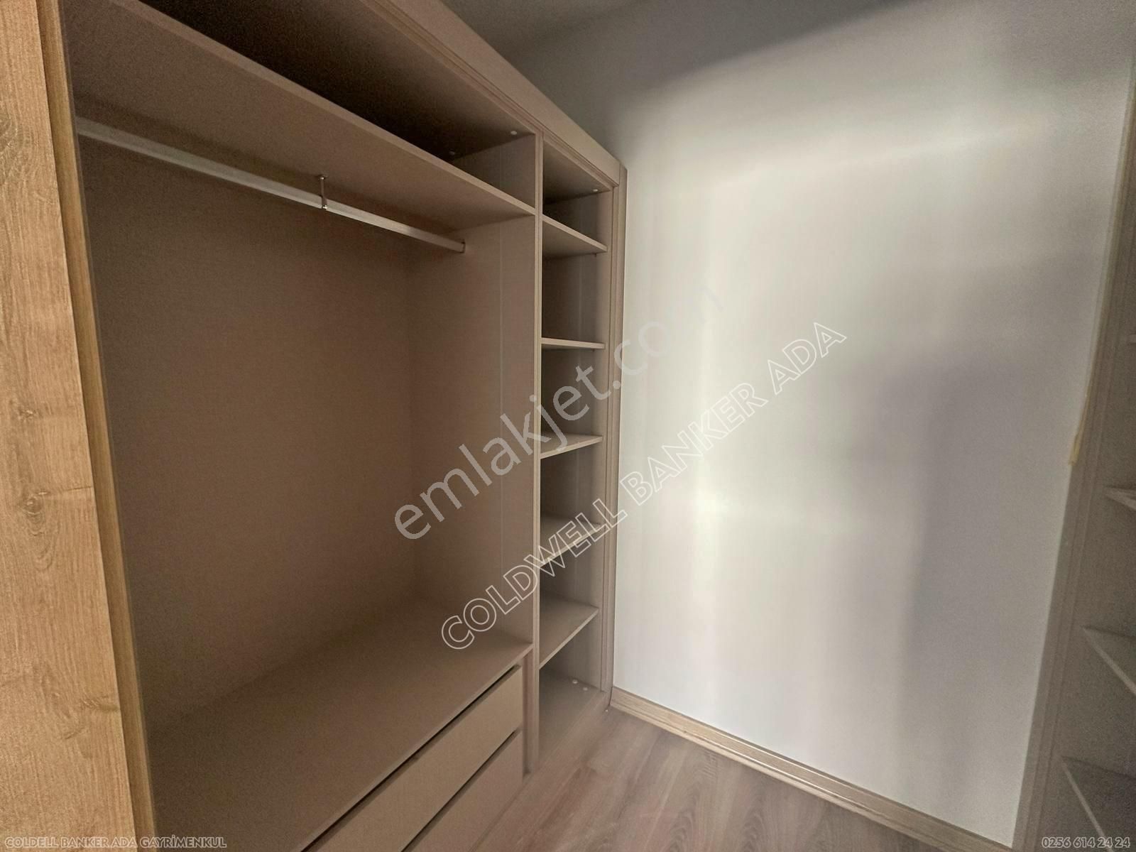 Modern Mimari, Zengin Sosyal Donatıları Olan 1+1 Lüks Daire - Görsel 22