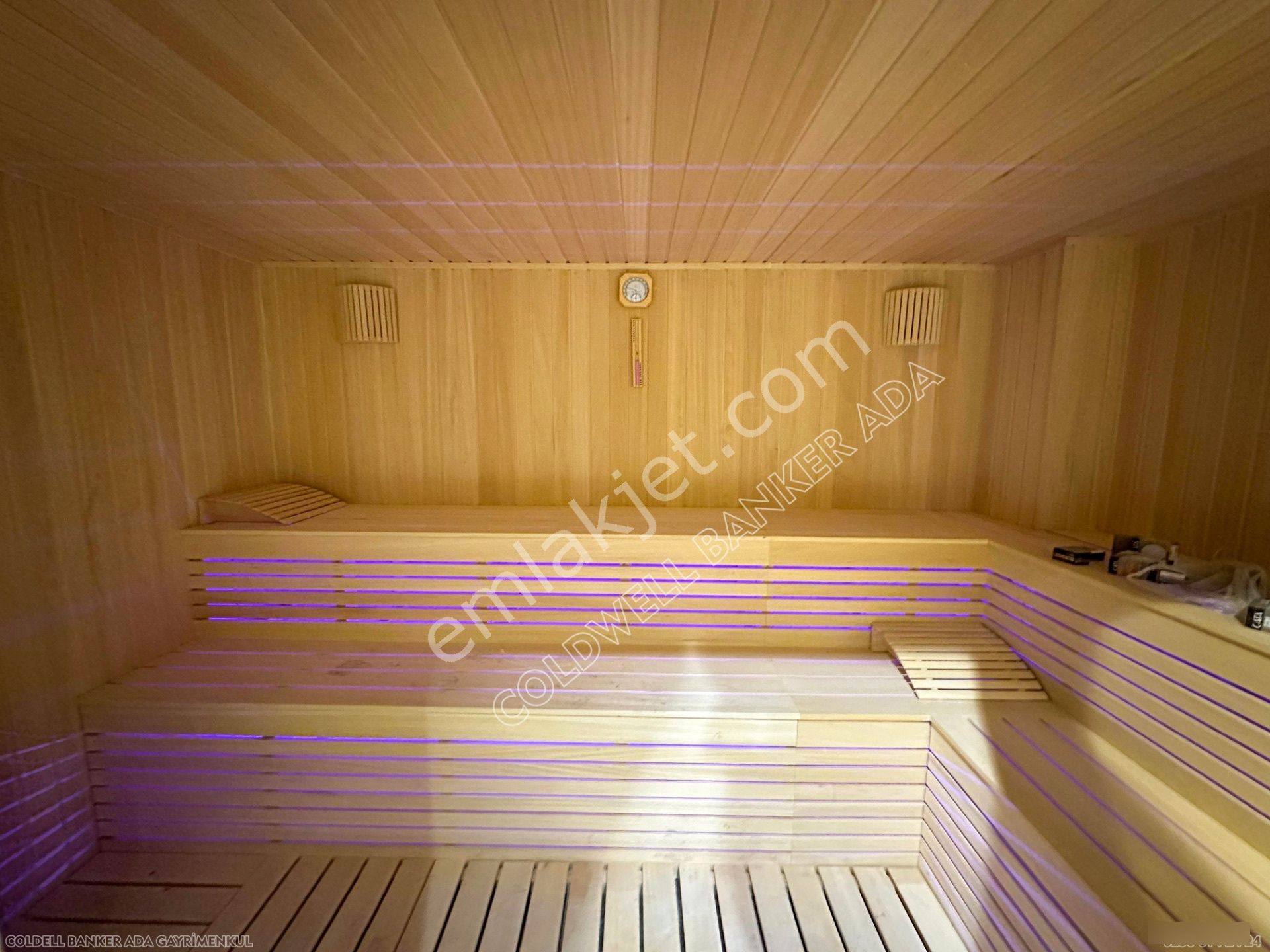 Modern Mimari, Zengin Sosyal Donatıları Olan 1+1 Lüks Daire - Görsel 27