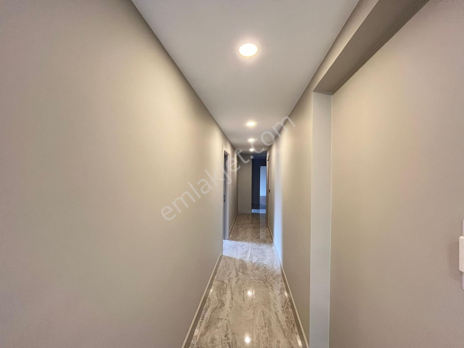 Utkudan Erenköy Divanın Sokağında Ebeveyn Banyolu Satılık 3+1 - Görsel 27