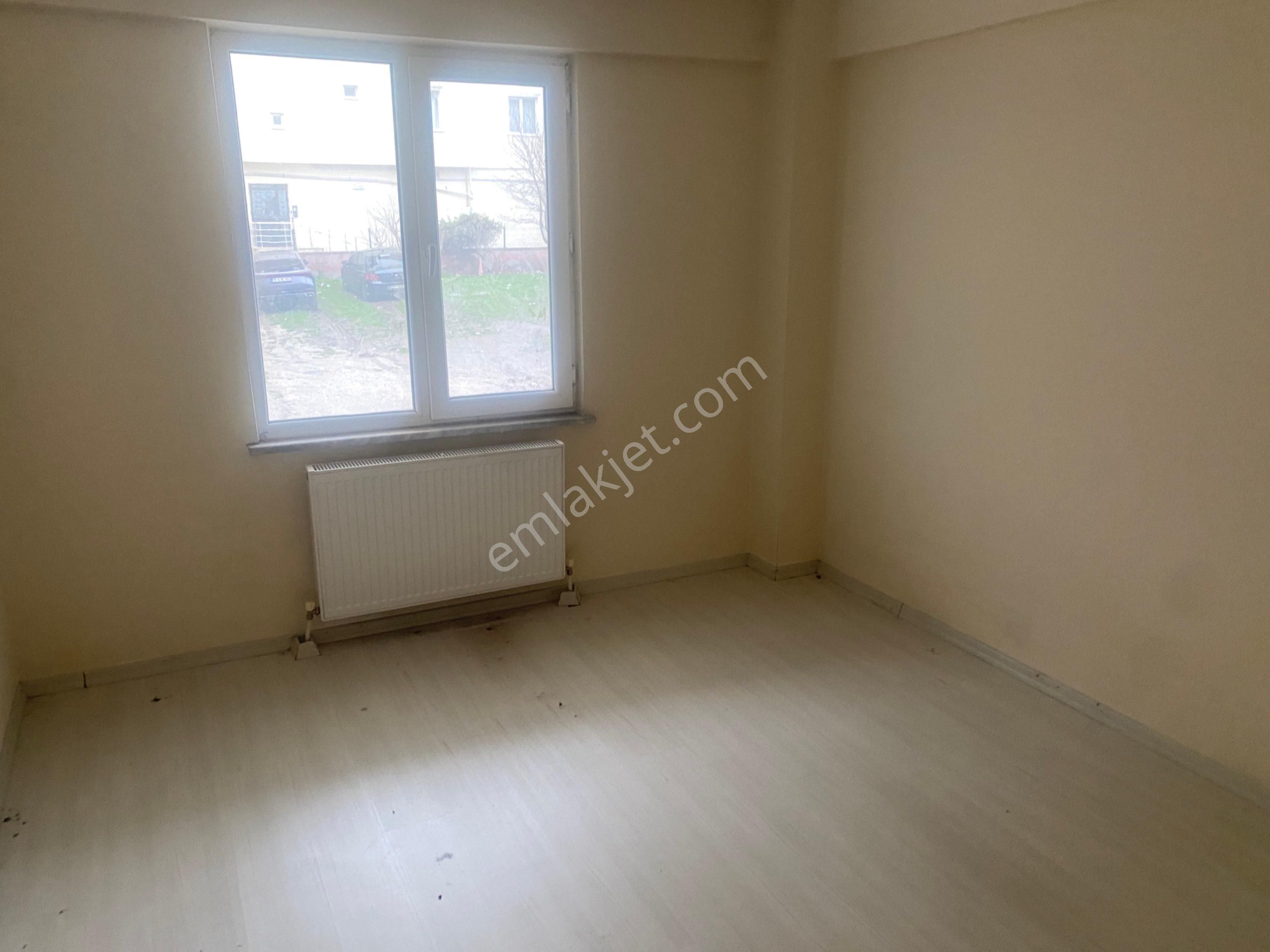 Uğur Emlaktan Bağlık Mah 2+1 Yüksek Giriş