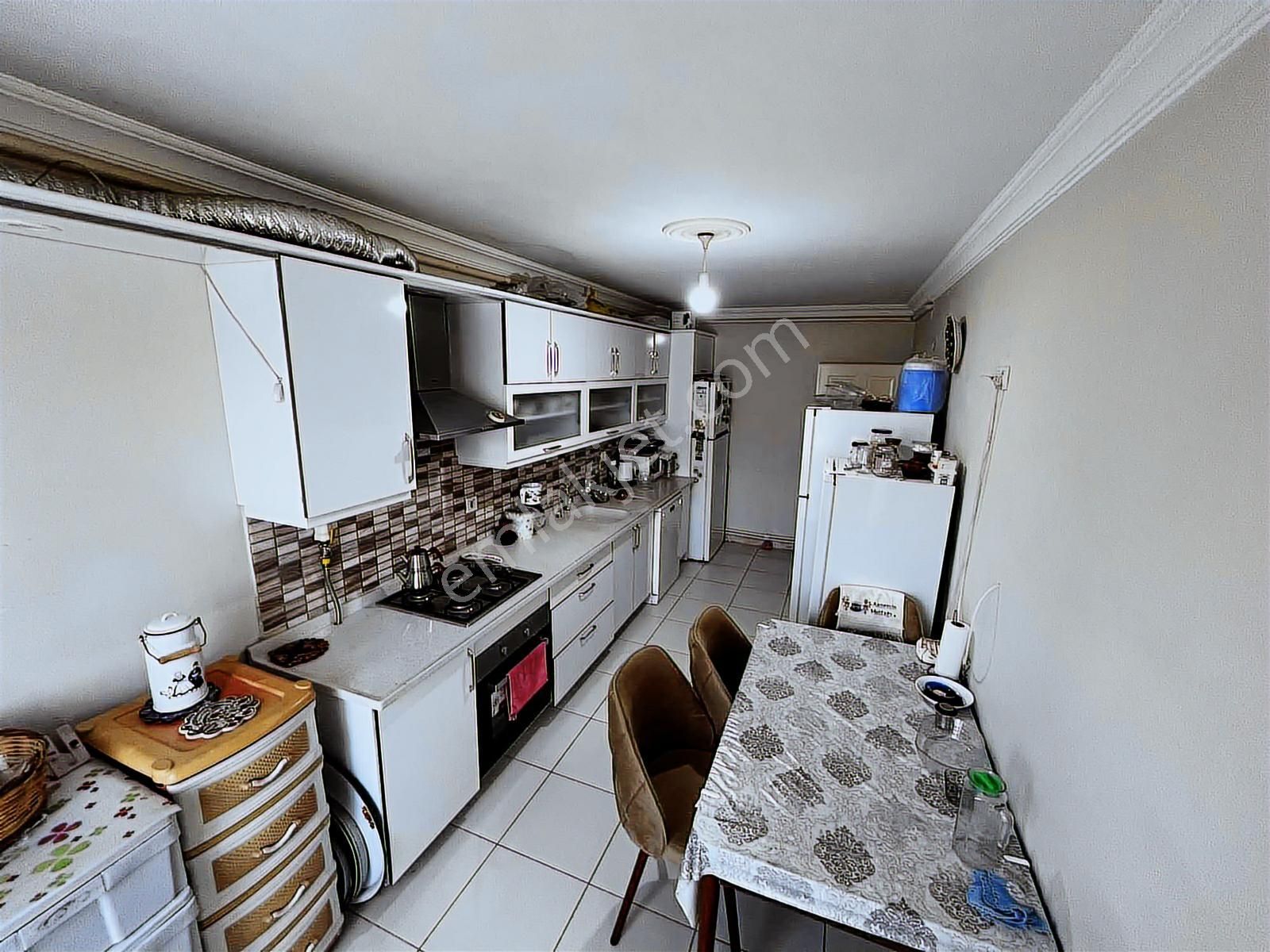 %80e Varan Kredi İmkanı İle 2+1 Kapalı Mutfak Cadde Üzeri Daire - Görsel 3