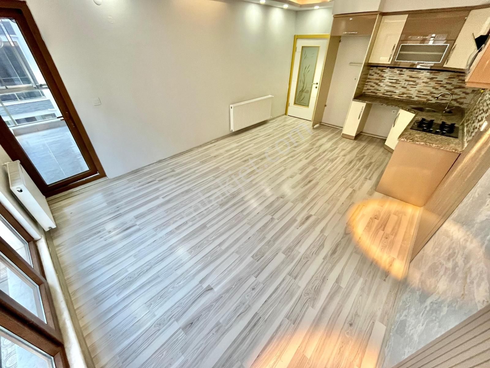 Gümüş'den Altınkumda Geniş Cam Balkonlu Ara Kat Şahane 2+1 Daire - Görsel 21