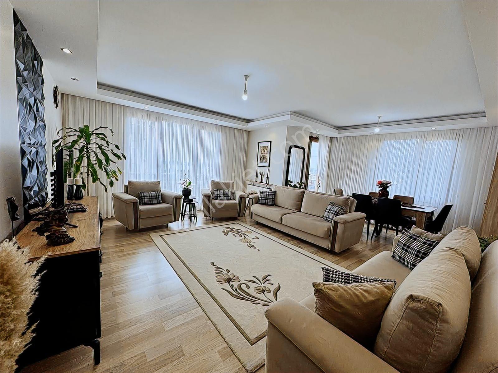 Büyükçekmece'de Site İçinde Deniz Manzaralı Ara Kat 3+1 Daire - Görsel 31