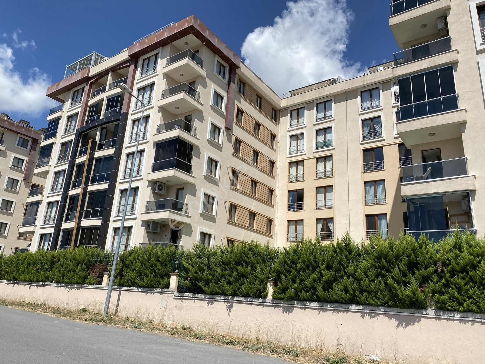 Büyükçekmece'de Site İçinde Deniz Manzaralı Ara Kat 3+1 Daire - Görsel 21