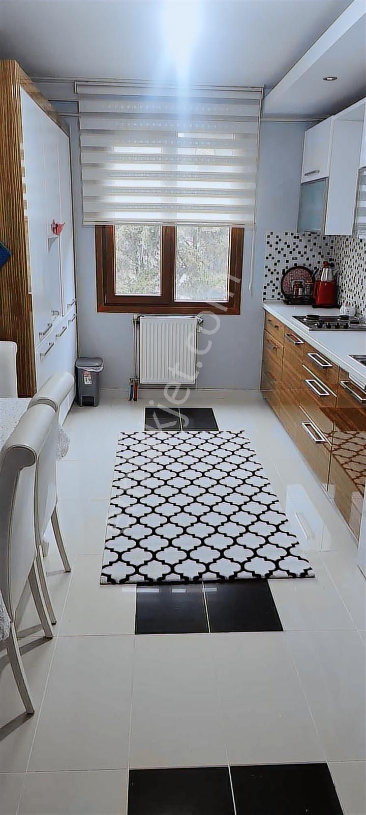 Büyükçekmece'de Site İçinde Deniz Manzaralı Ara Kat 3+1 Daire - Görsel 34