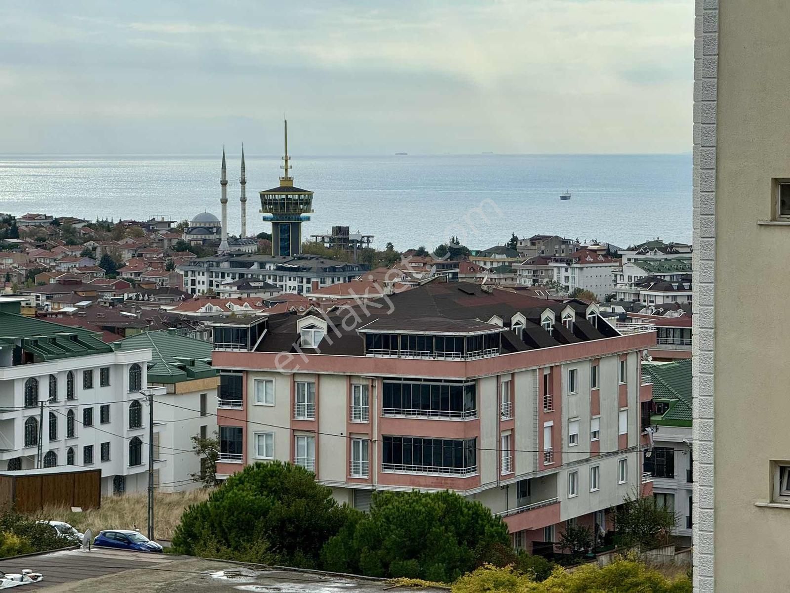 Büyükçekmece'de Site İçinde Deniz Manzaralı Ara Kat 3+1 Daire - Görsel 6